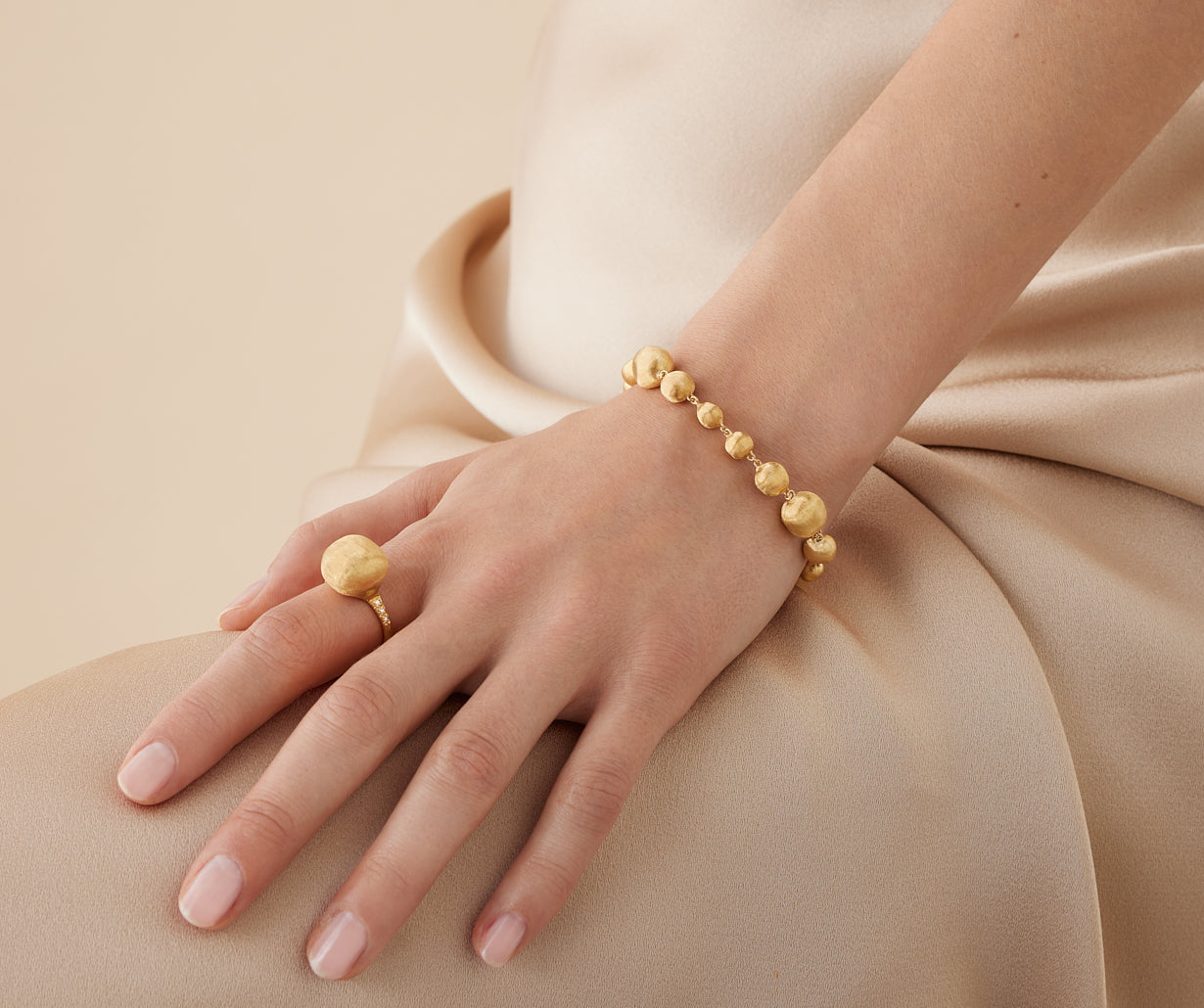 18kt yellow gold mixed bead bracelet