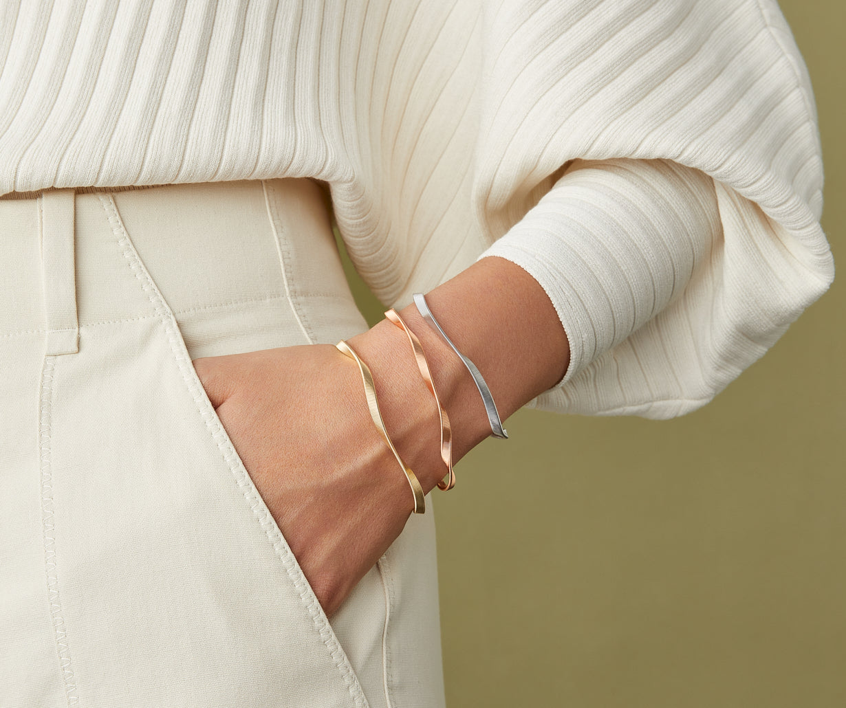Rose gold bangle Supreme