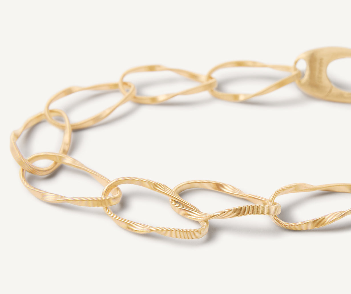 Yellow gold thin bracelet