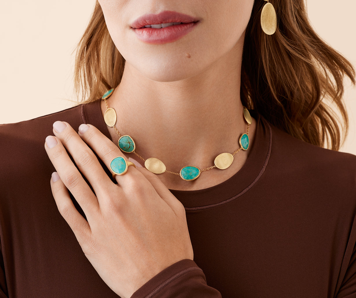 18K Yellow Gold Collar Necklace with Turquoise