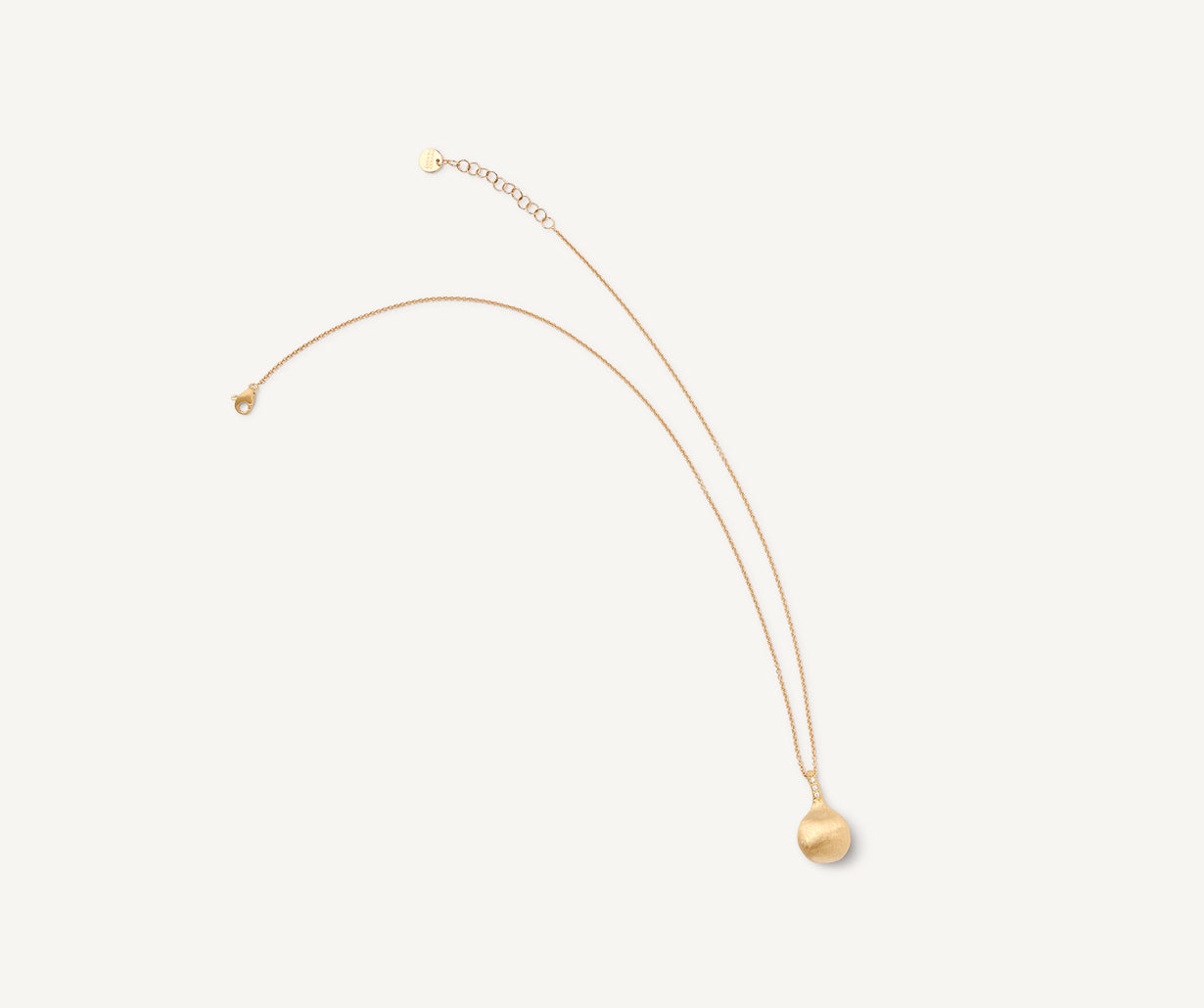 18kt yellow gold necklace with round diamond pendant