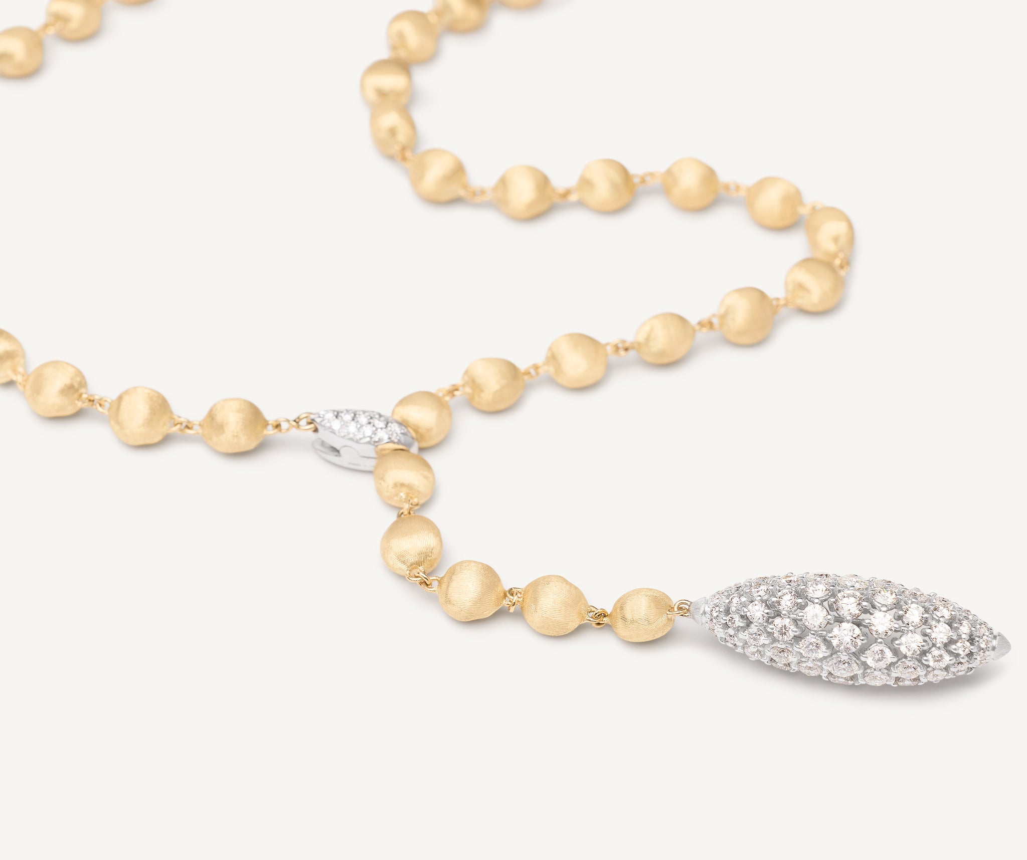 18K Yellow Gold Lariat Necklace With Diamond Pendant