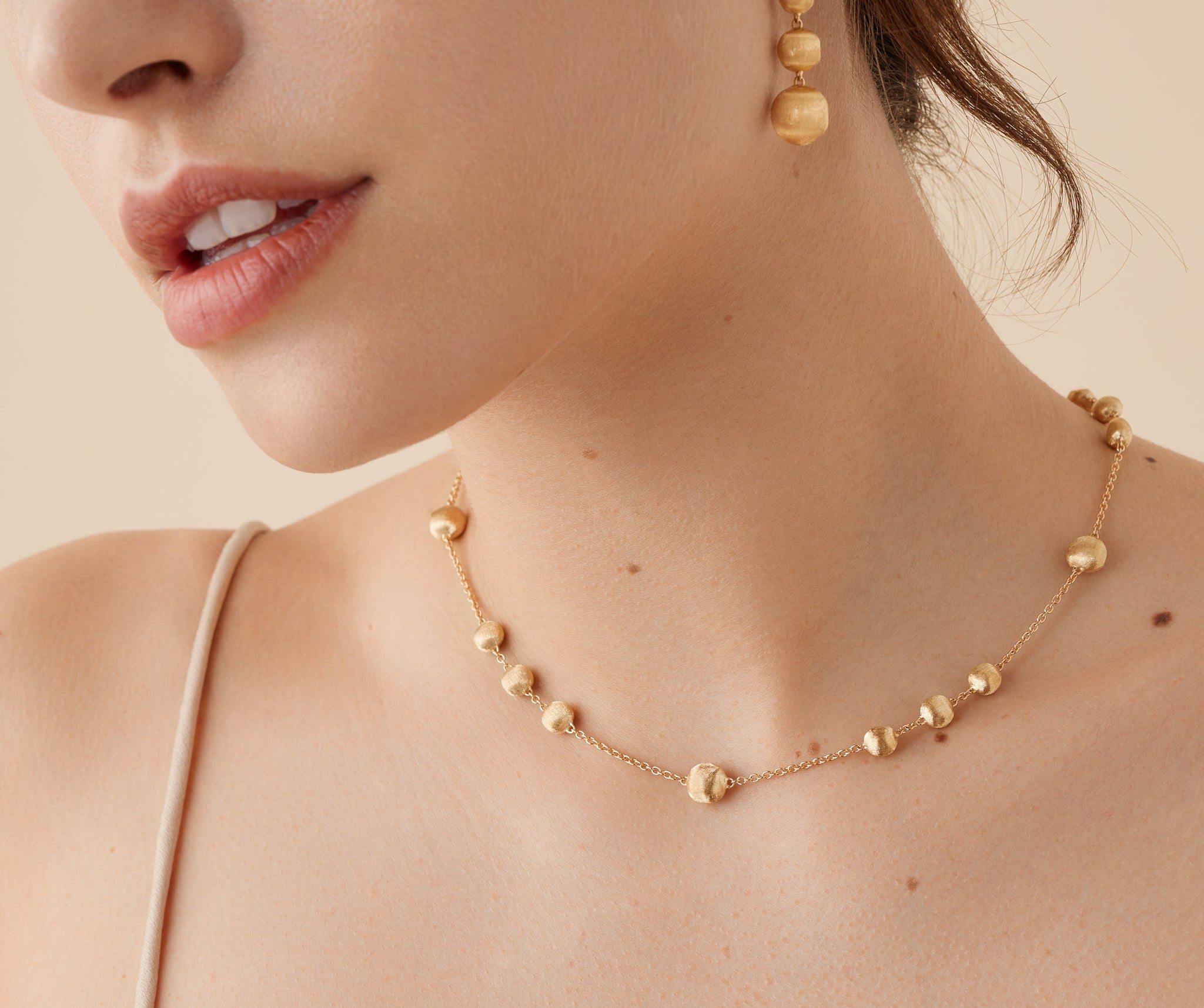 18K Yellow Gold Irregular Bead Necklace