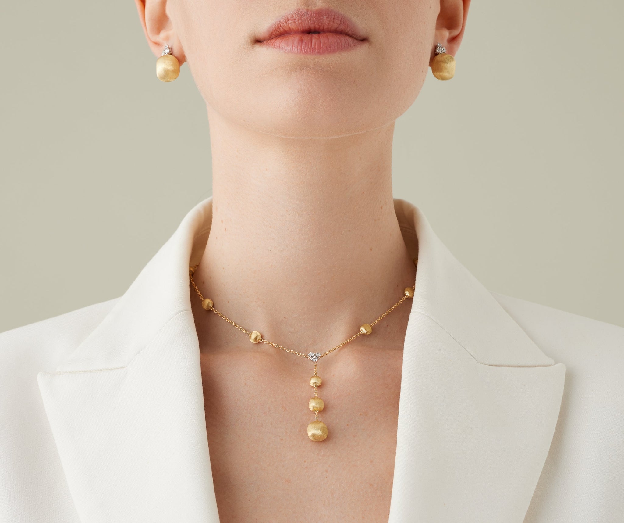 18K Yellow Gold Lariat Necklace With Diamonds