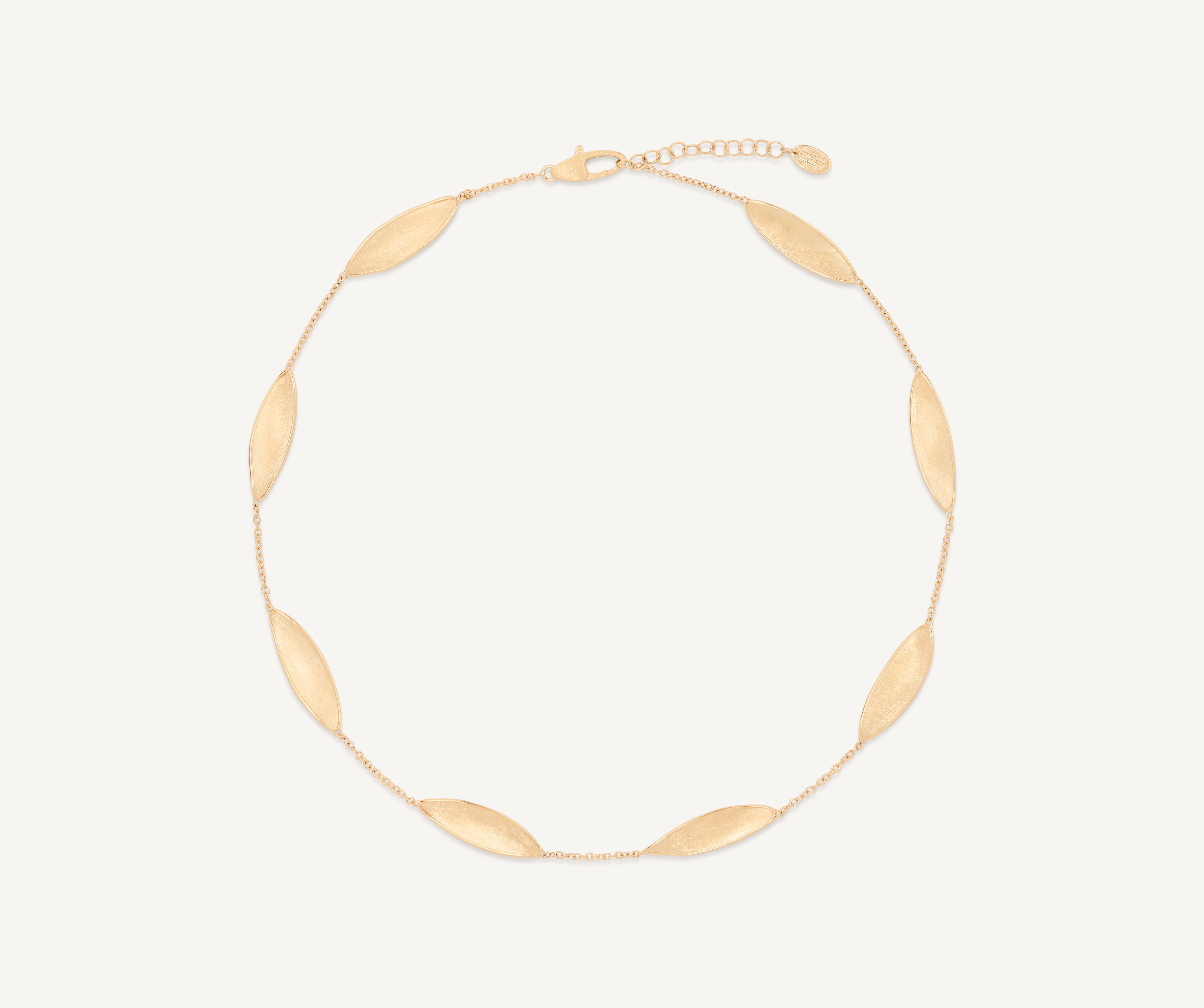 Lightweight necklace with 18kt yellow gold leaves