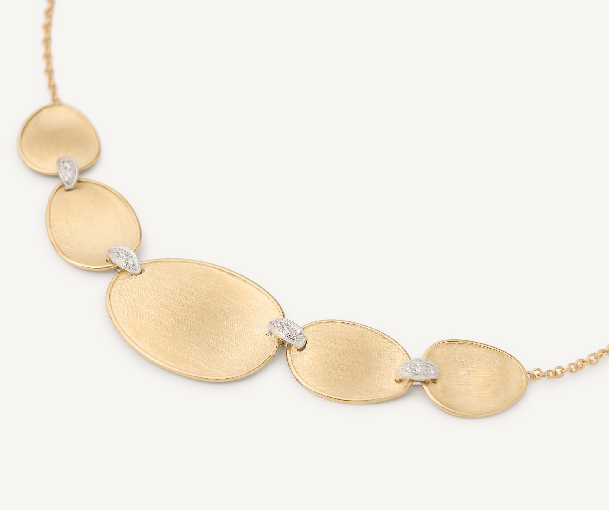 18kt yellow gold lightweight necklace with diamond accents