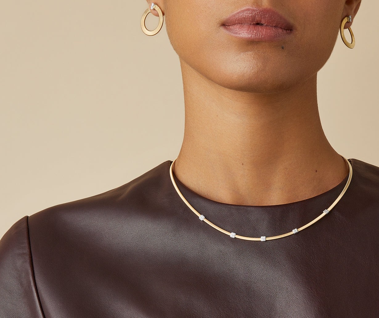 Fine gold necklace with diamonds