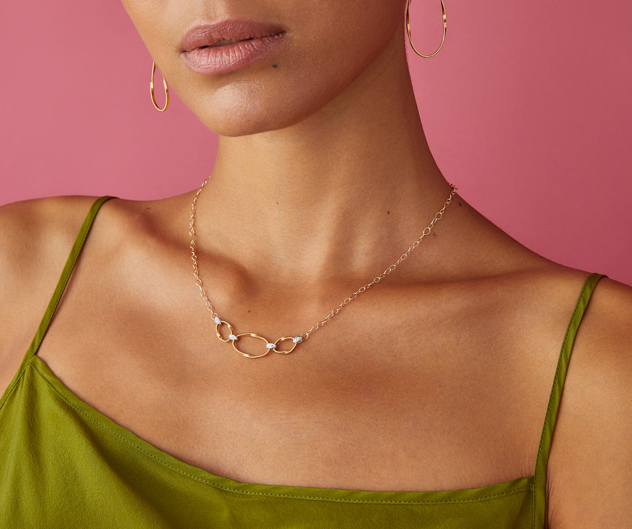 Gold diamond necklace