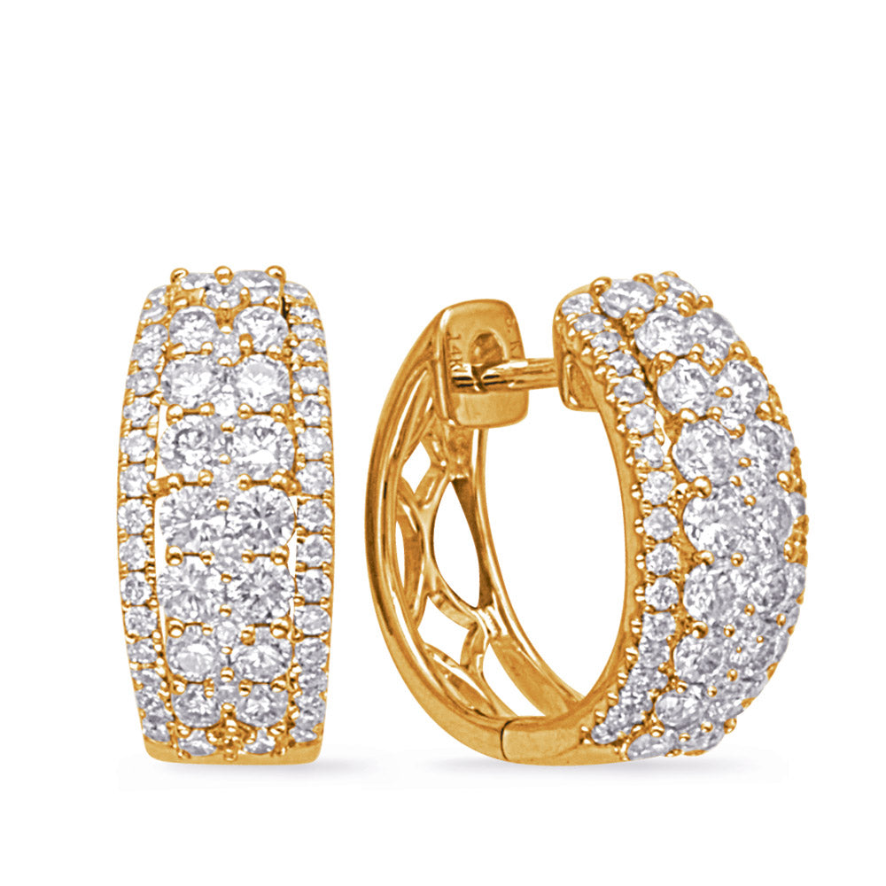 This Earring is available in 14K Yellow Gold. There are a total of 120 stones. There are Rounds with a total carat weight of 1.05 set in a Prong Set setting.