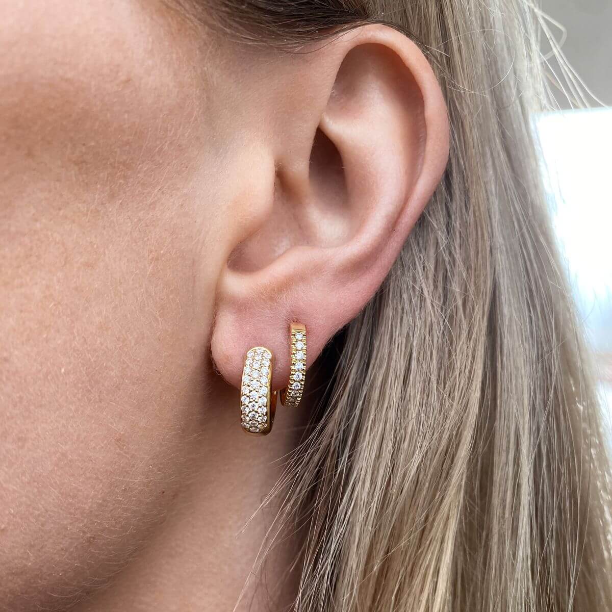 Essence Single Hoop Earrings with Pave Diamonds