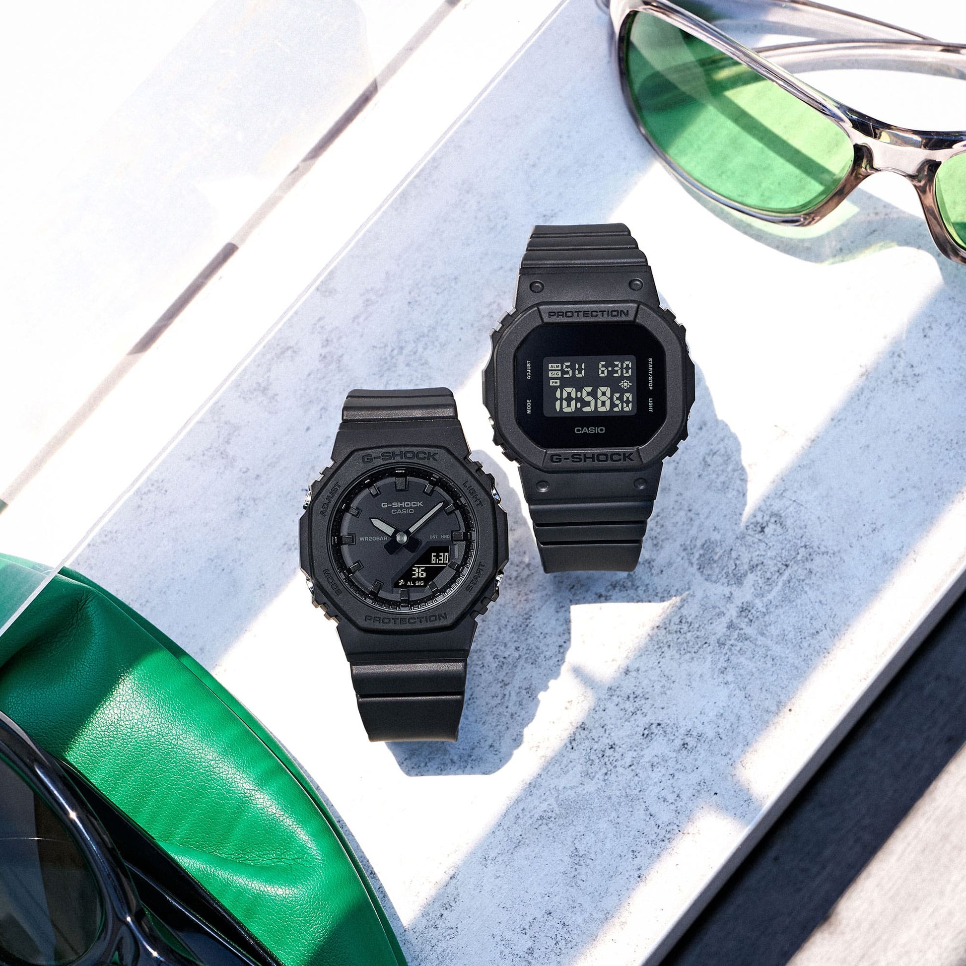 G-Shock WOMEN GMAP2100BB-1A