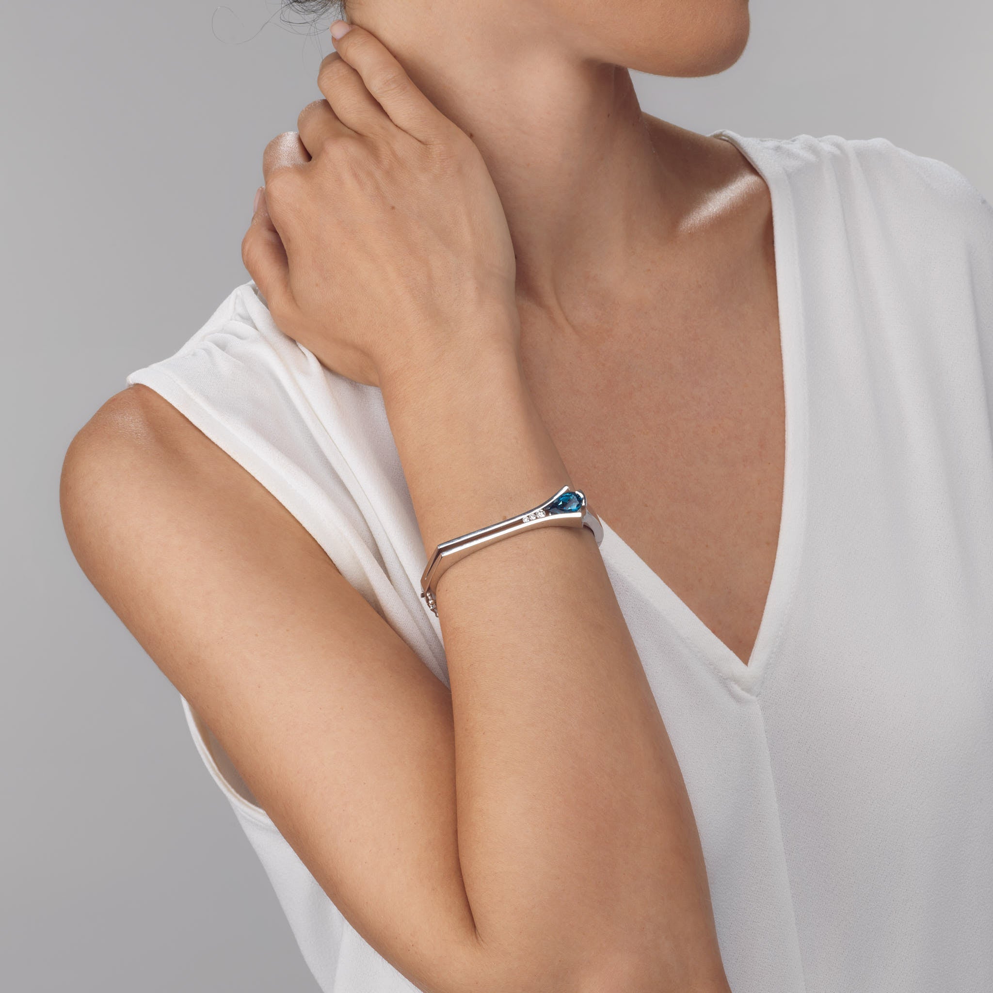 Venture Gemstone Bracelet with Diamonds