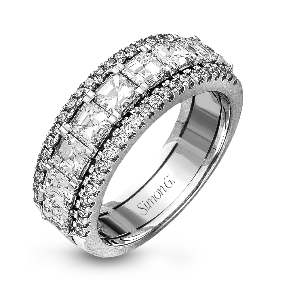 Anniversary Ring In 18k Gold With Diamonds
