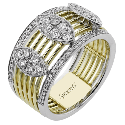 Right Hand Ring In 18k Gold With Diamonds LR4798