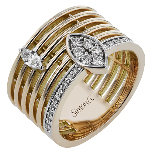 Right Hand Ring In 18k Gold With Diamonds LR4827
