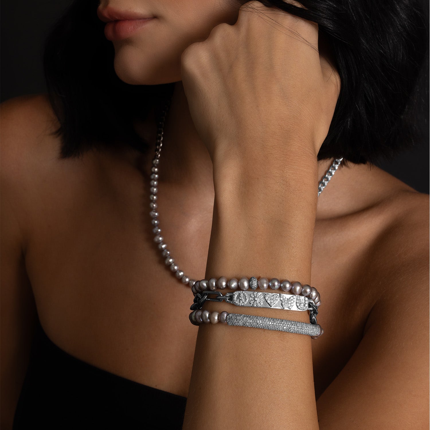 Silver Freshwater Pearl Bracelet with Diamond Bar - 8mm B0004417