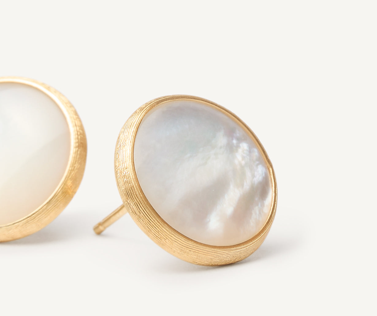 Mother-of-pearl stud earrings, large