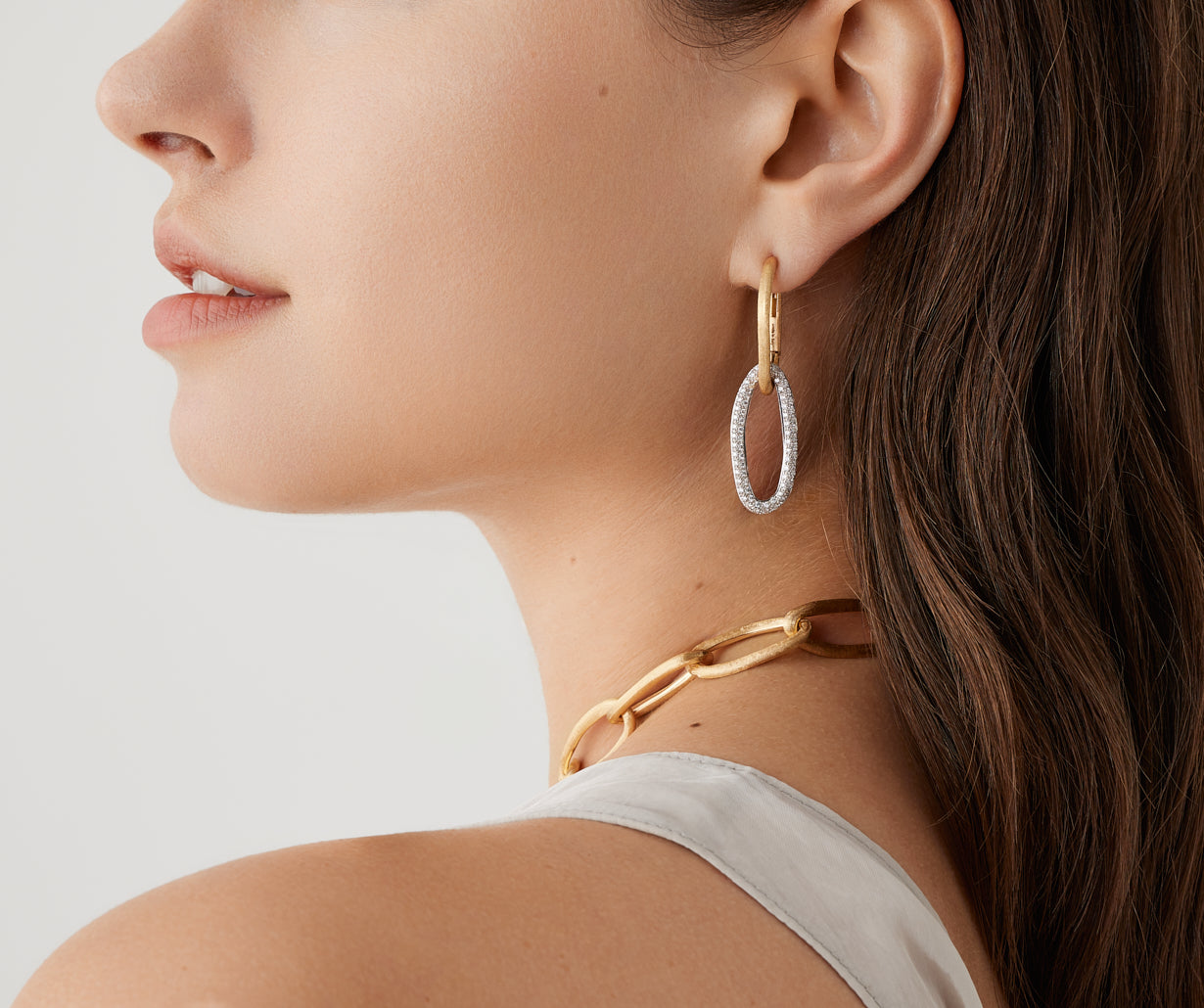 18kt yellow gold elongated link drop earrings with pav�� diamond links