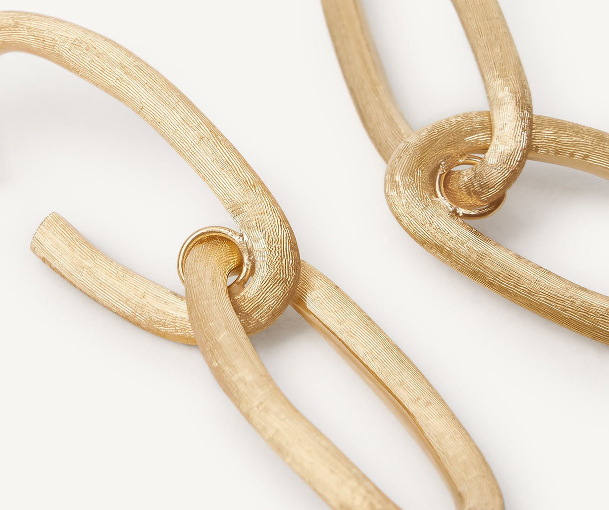 18kt yellow gold oval link drop earrings