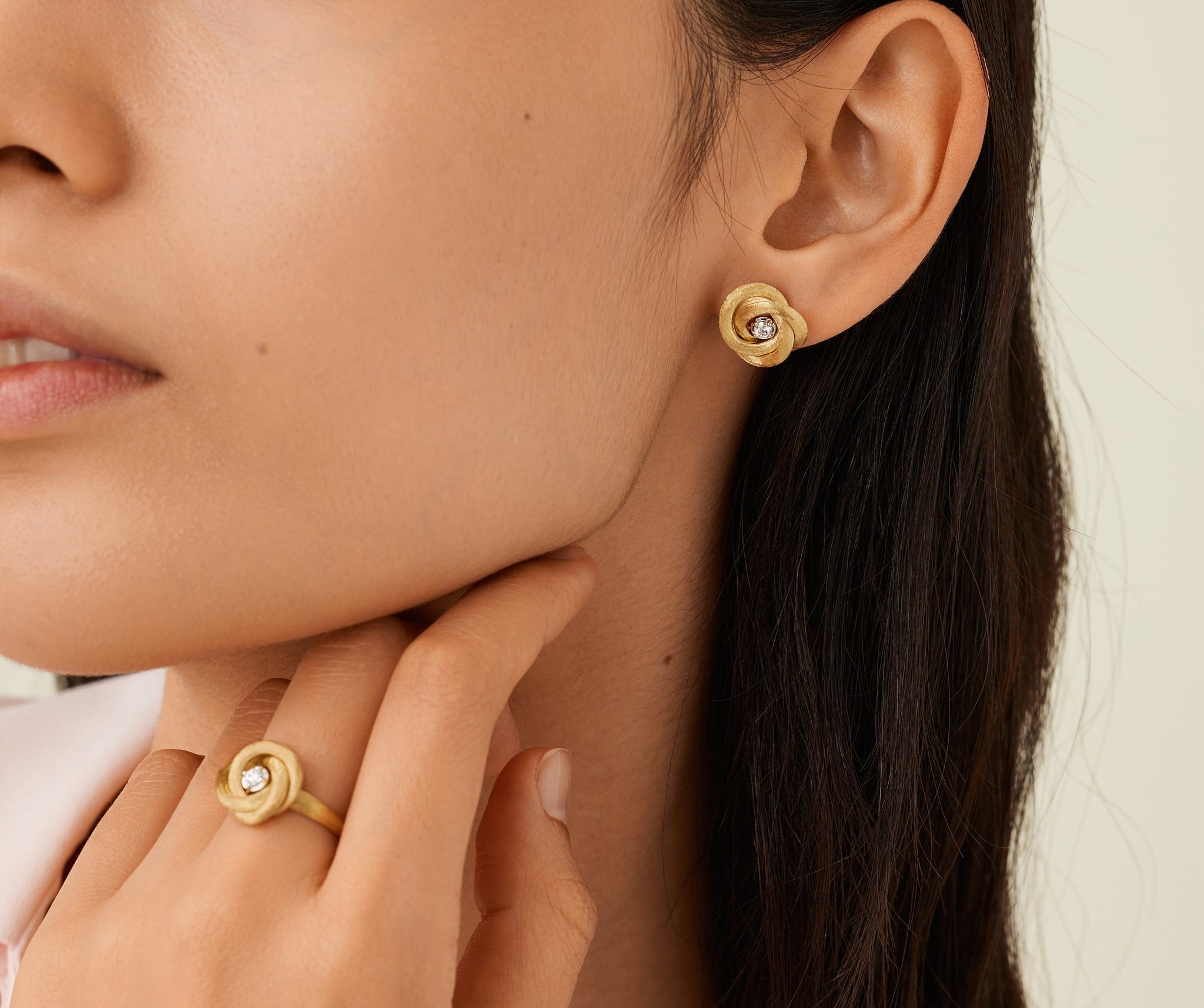18K Yellow Gold Floral Studs With Diamonds
