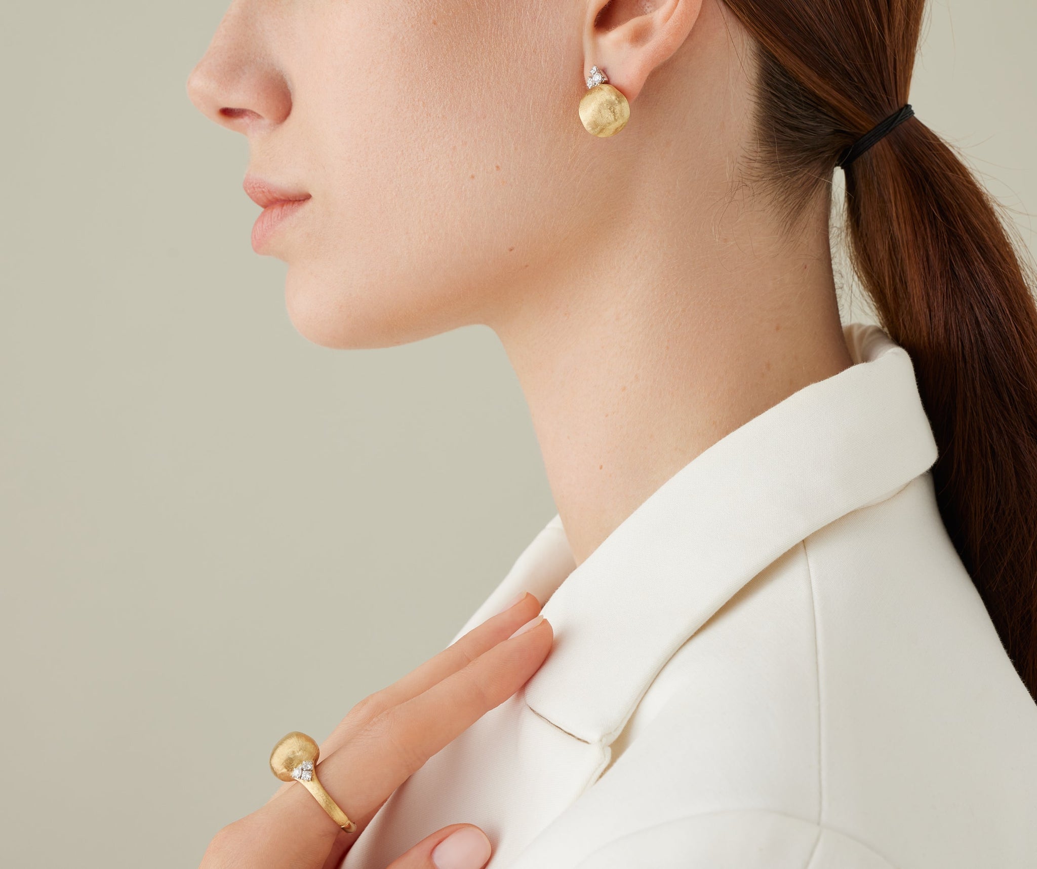 18K Yellow Gold Stud Earrings With Diamonds