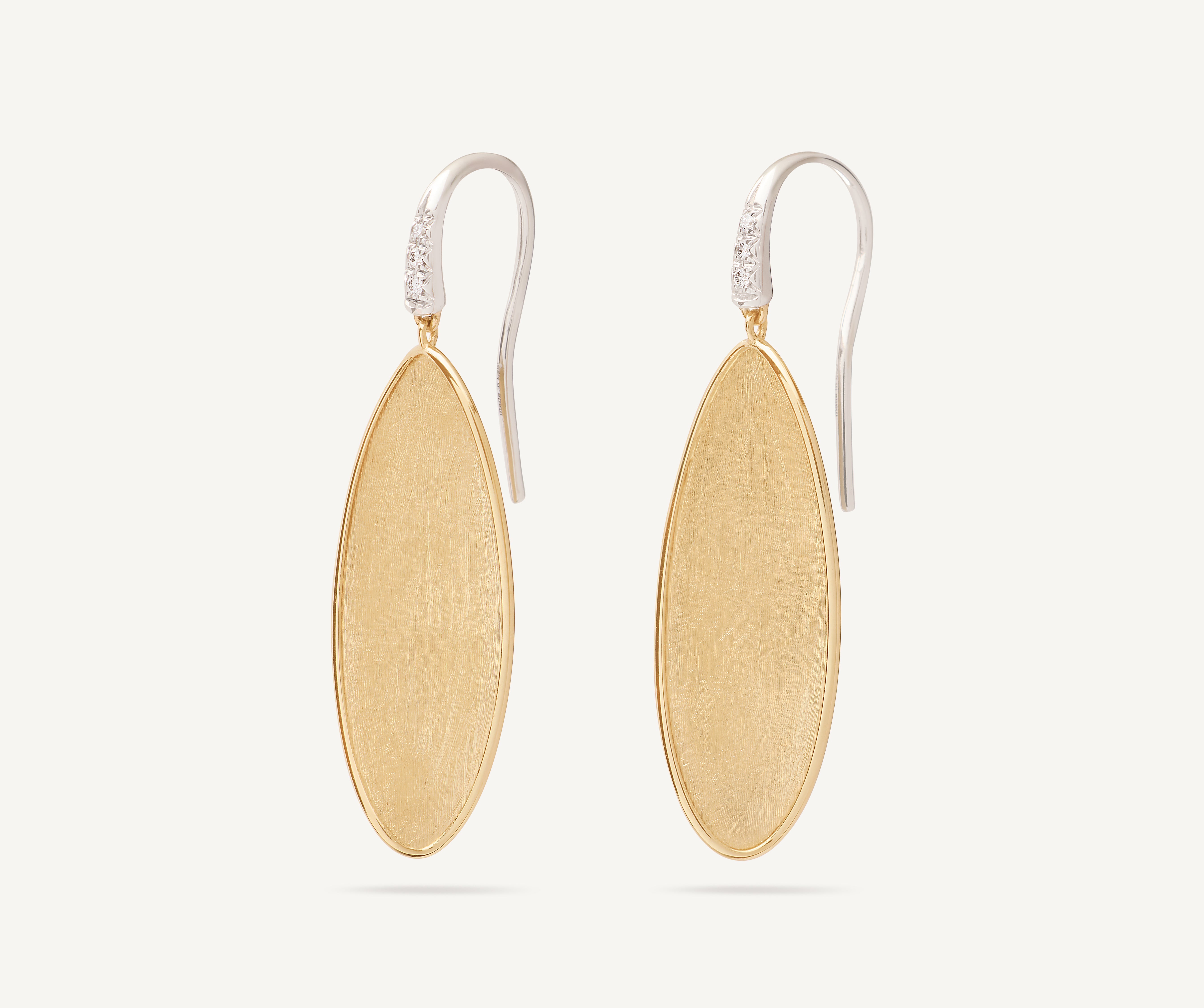 18kt yellow gold pendant earrings with diamonds