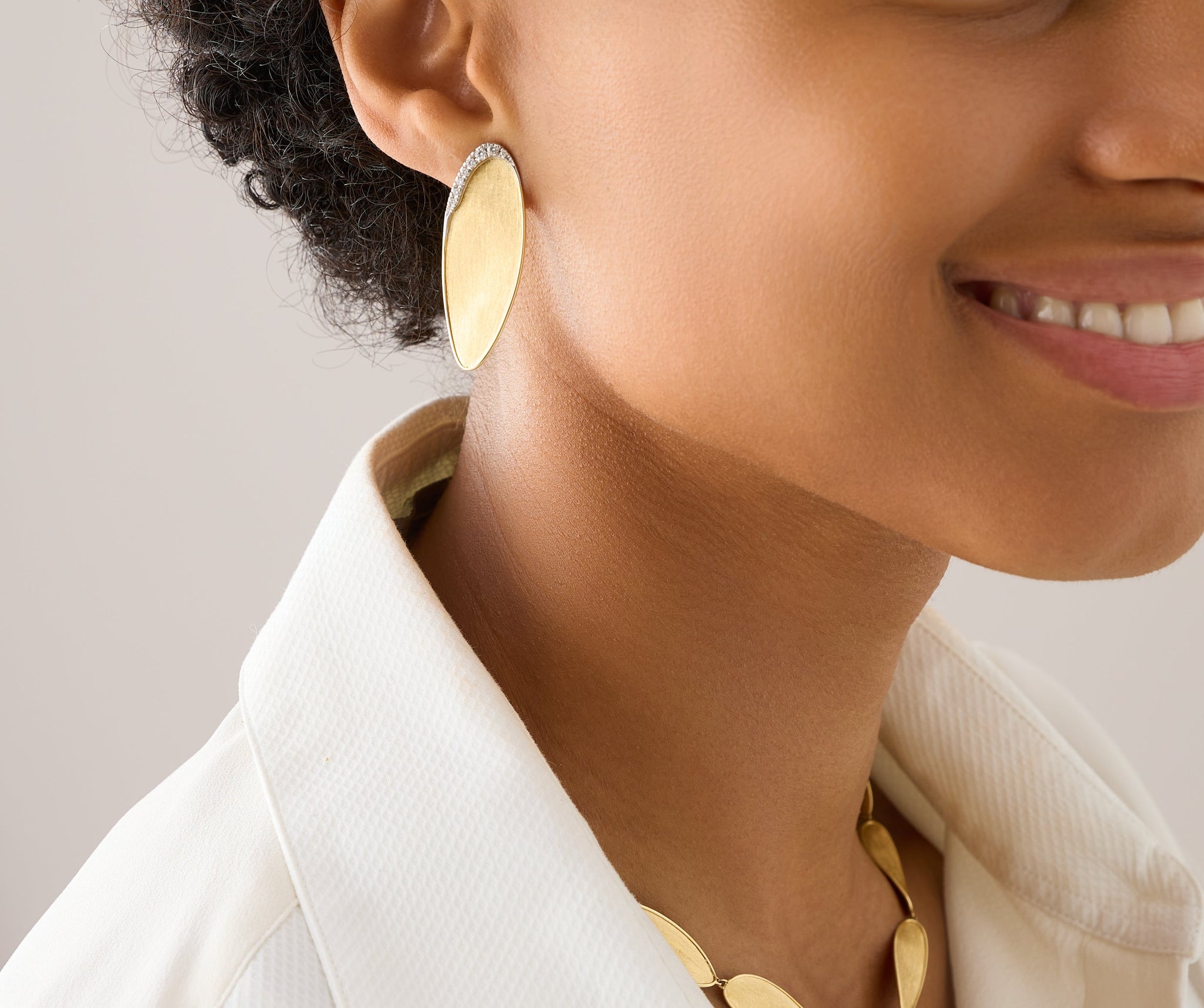 18kt yellow gold statement earrings with diamond pav��, large