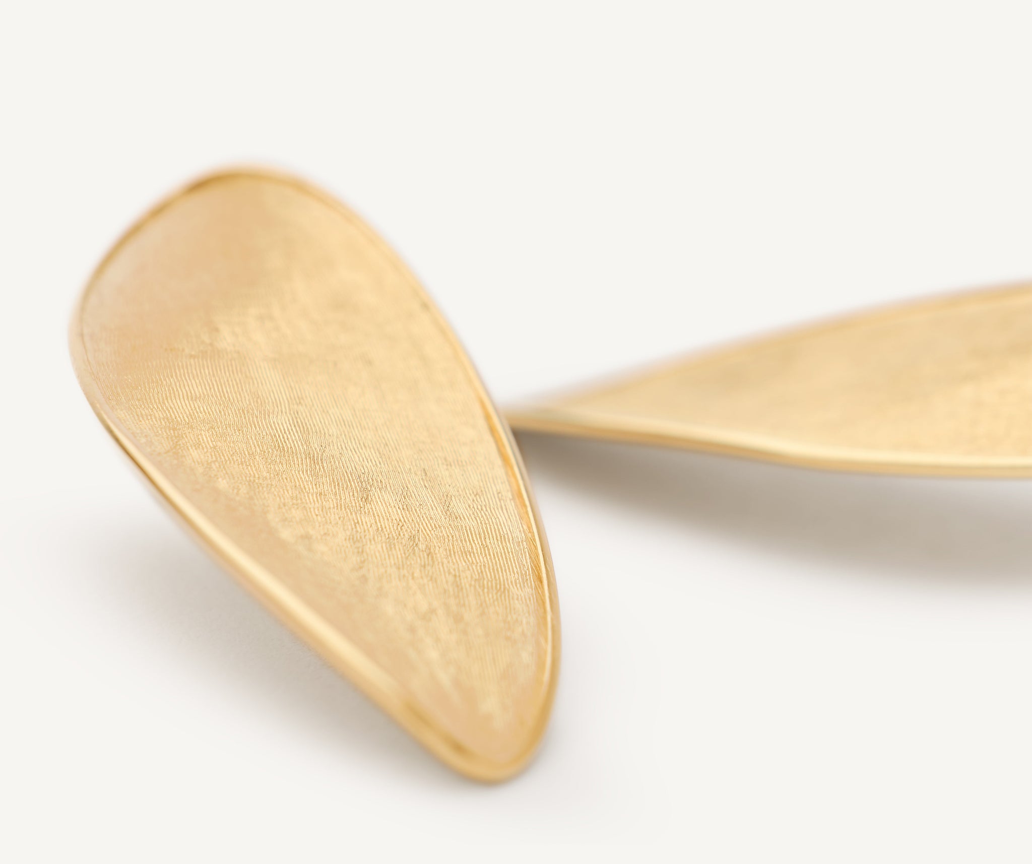 18kt yellow gold statement earrings