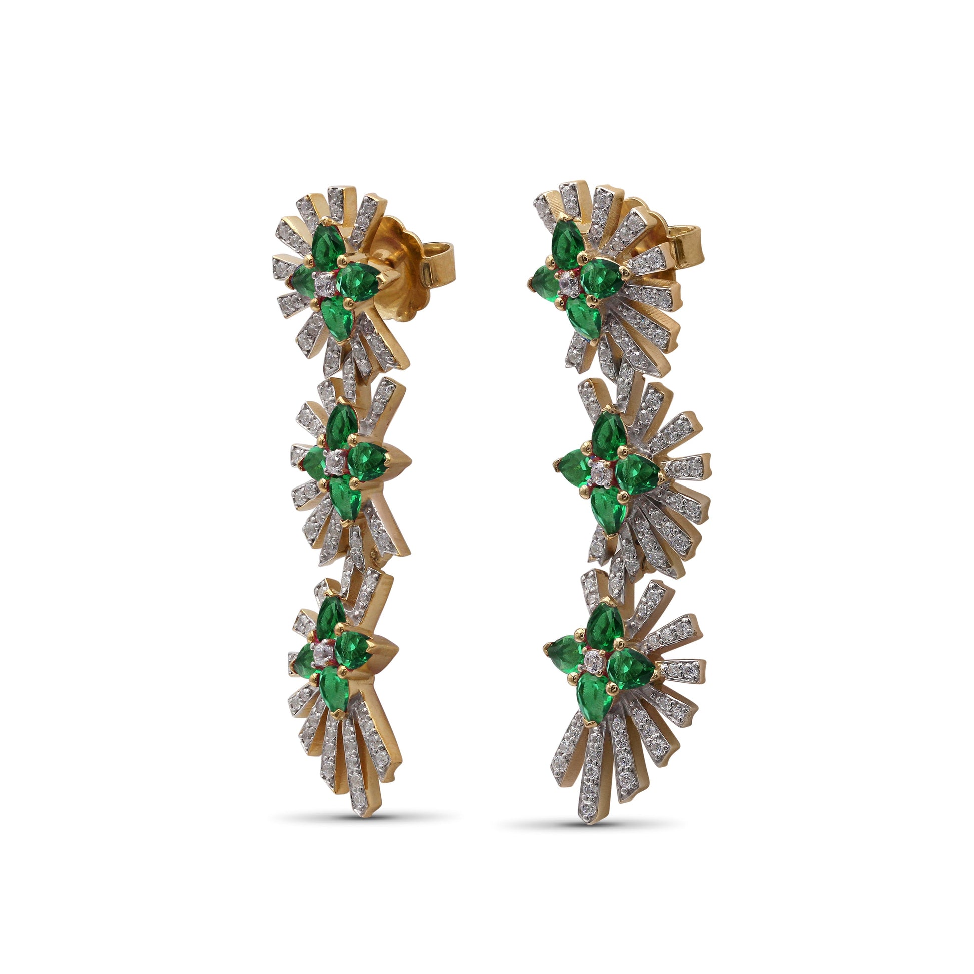 sunray-emerald-3-15ct-and-diamond-1-20ct-earring-in-18k-gold