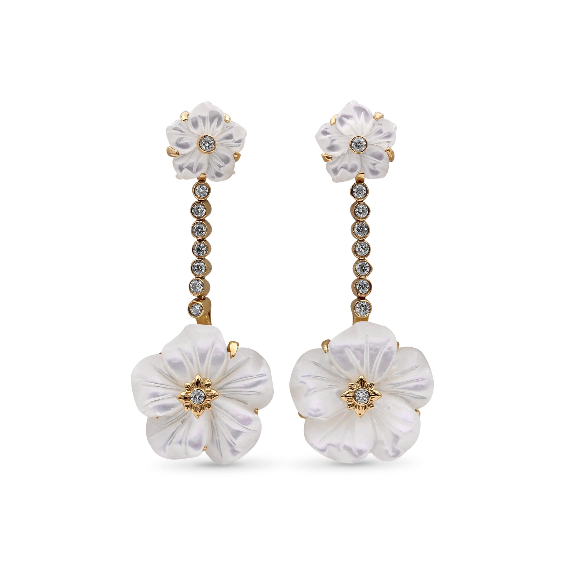 colorbloom-8mm-14mm-white-mother-of-pearl-flower-and-white-diamond-0-20ct-earring-in-18k-gold