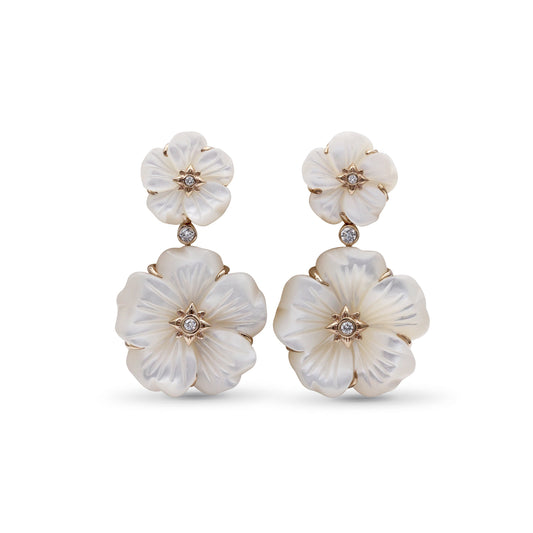 colorbloom-14mm-22mm-white-mother-of-pearl-and-white-diamond-0-18ct-earring-in-18k-gold