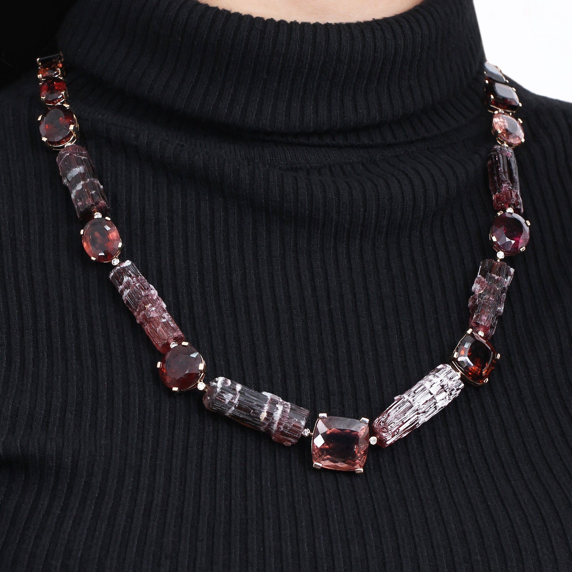luxury-faceted-and-natural-formation-pink-tourmaline-300ct-and-diamond-1-00ct-necklace-in-18k-gold