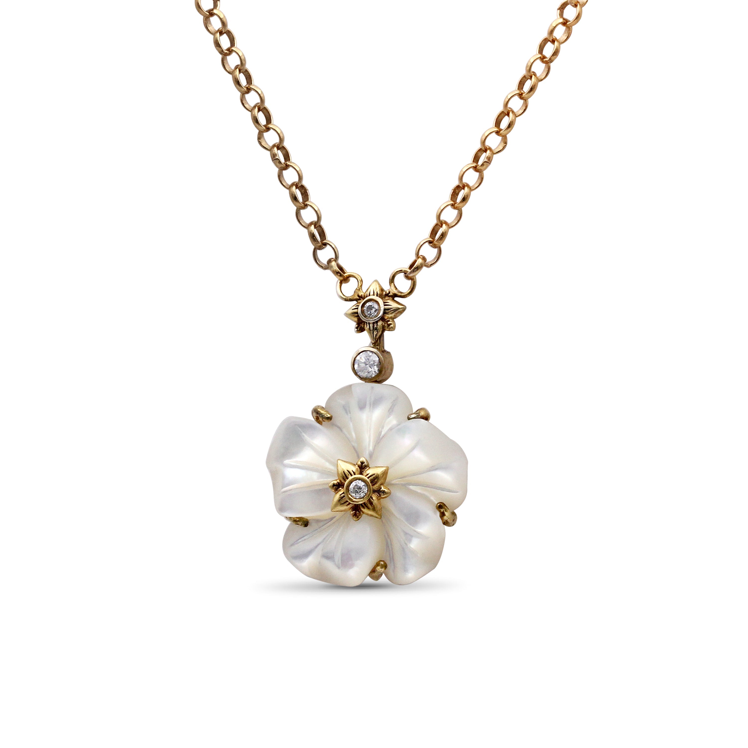 colorbloom-14mm-white-mother-of-pearl-flower-and-white-diamond-0-10ct-pendant-in-18k-gold