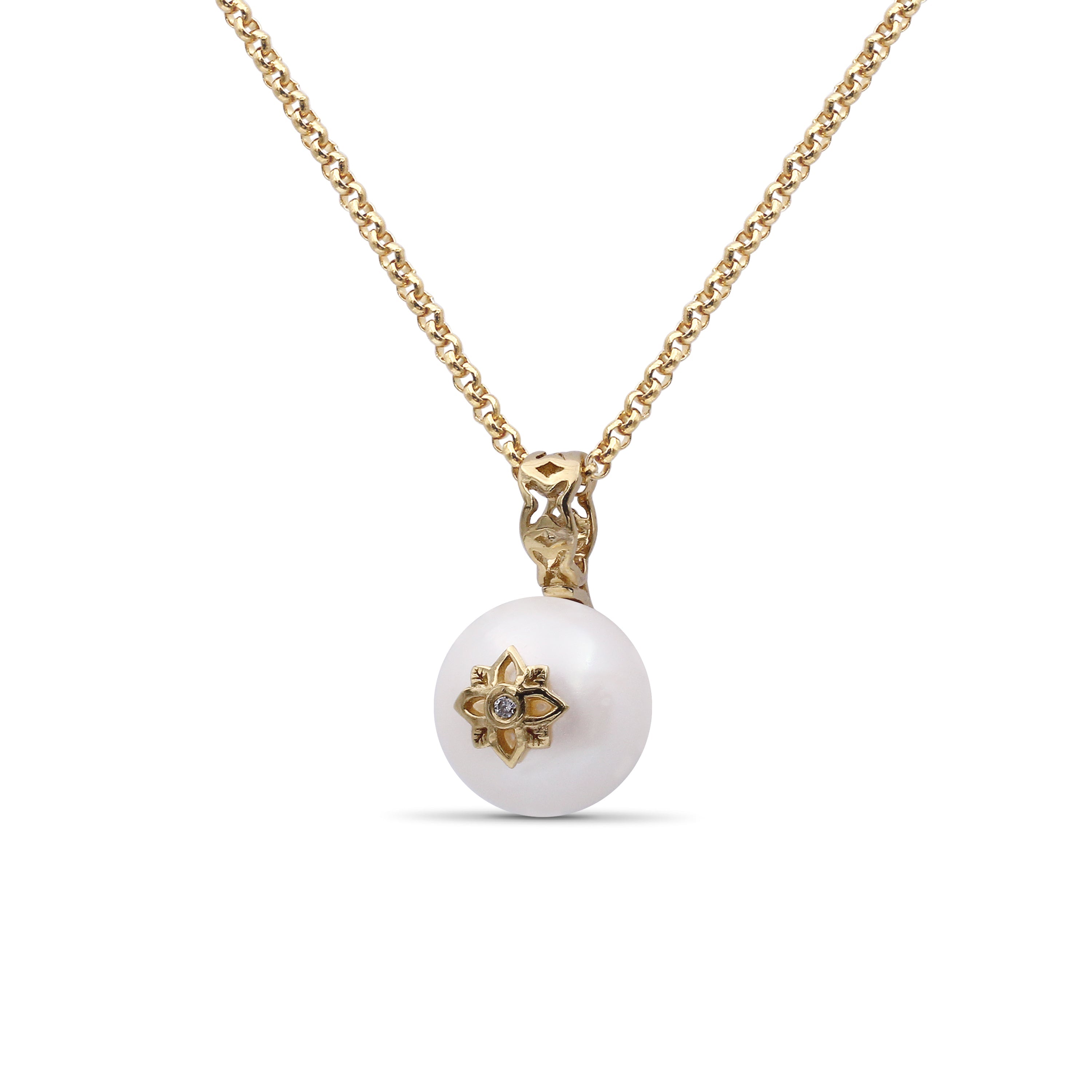 pearlicious-10mm-white-pearl-and-white-diamond-pendant-in-18k-gold