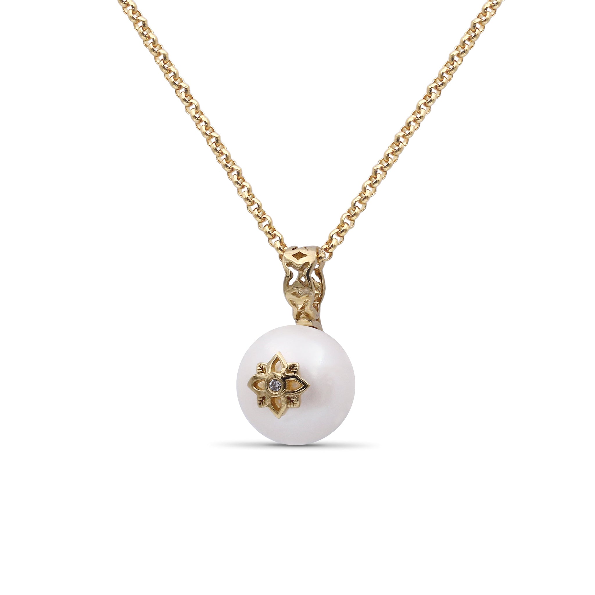 pearlicious-10mm-white-pearl-and-white-diamond-pendant-in-18k-gold