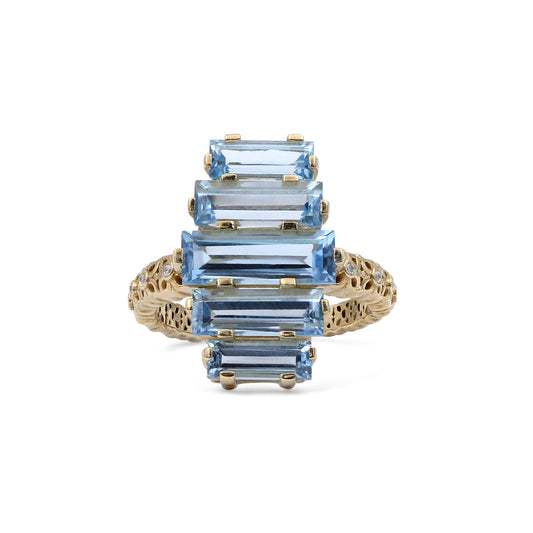luxury-aurora-swiss-blue-topaz-and-diamond-0-10ct-ring-in-18k-gold