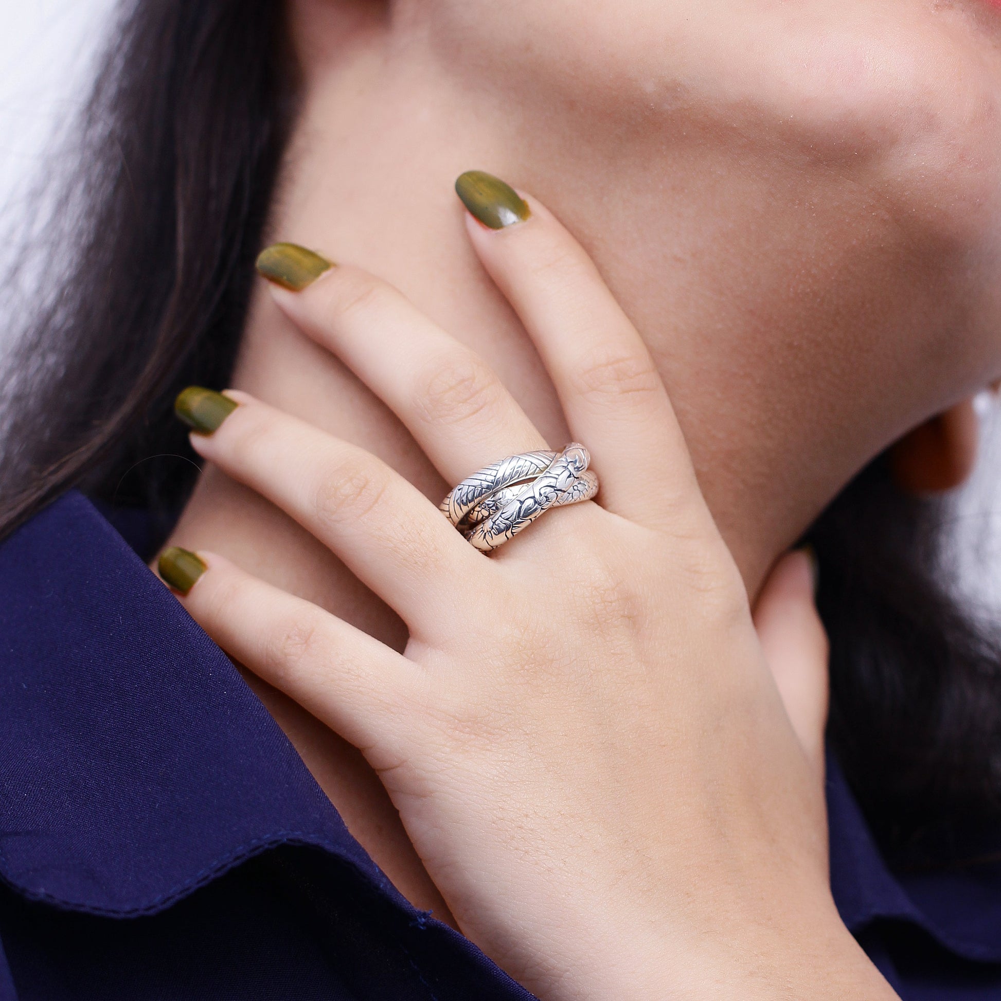 kyoto-engraved-sterling-silver-connected-band-ring