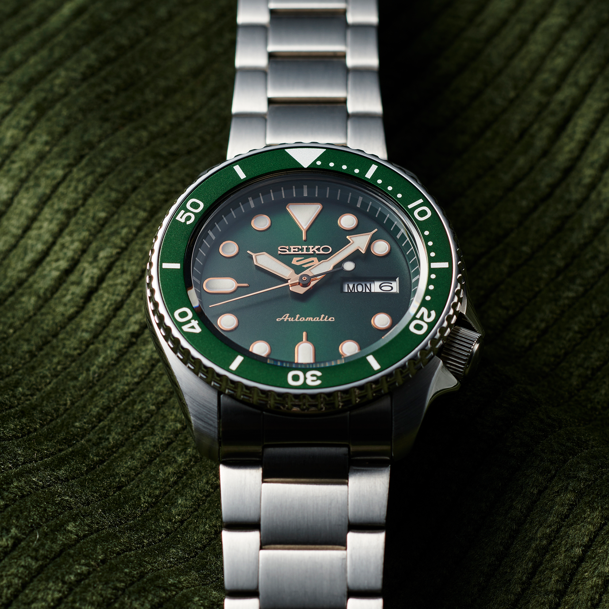 Seiko 5 Sports Watch SRPD63
