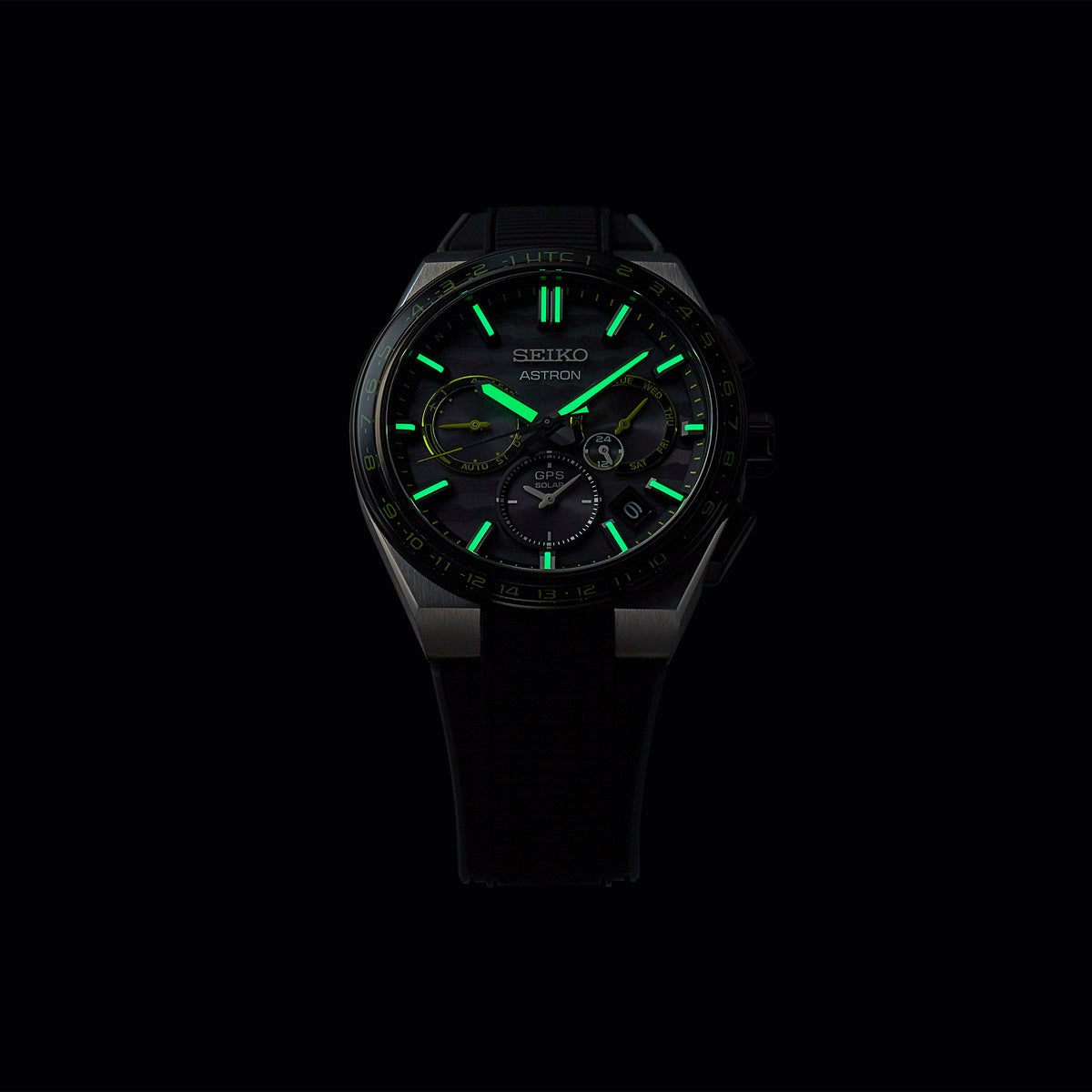 Seiko luxe ASTRON GPS SOLAR Watch SSH139