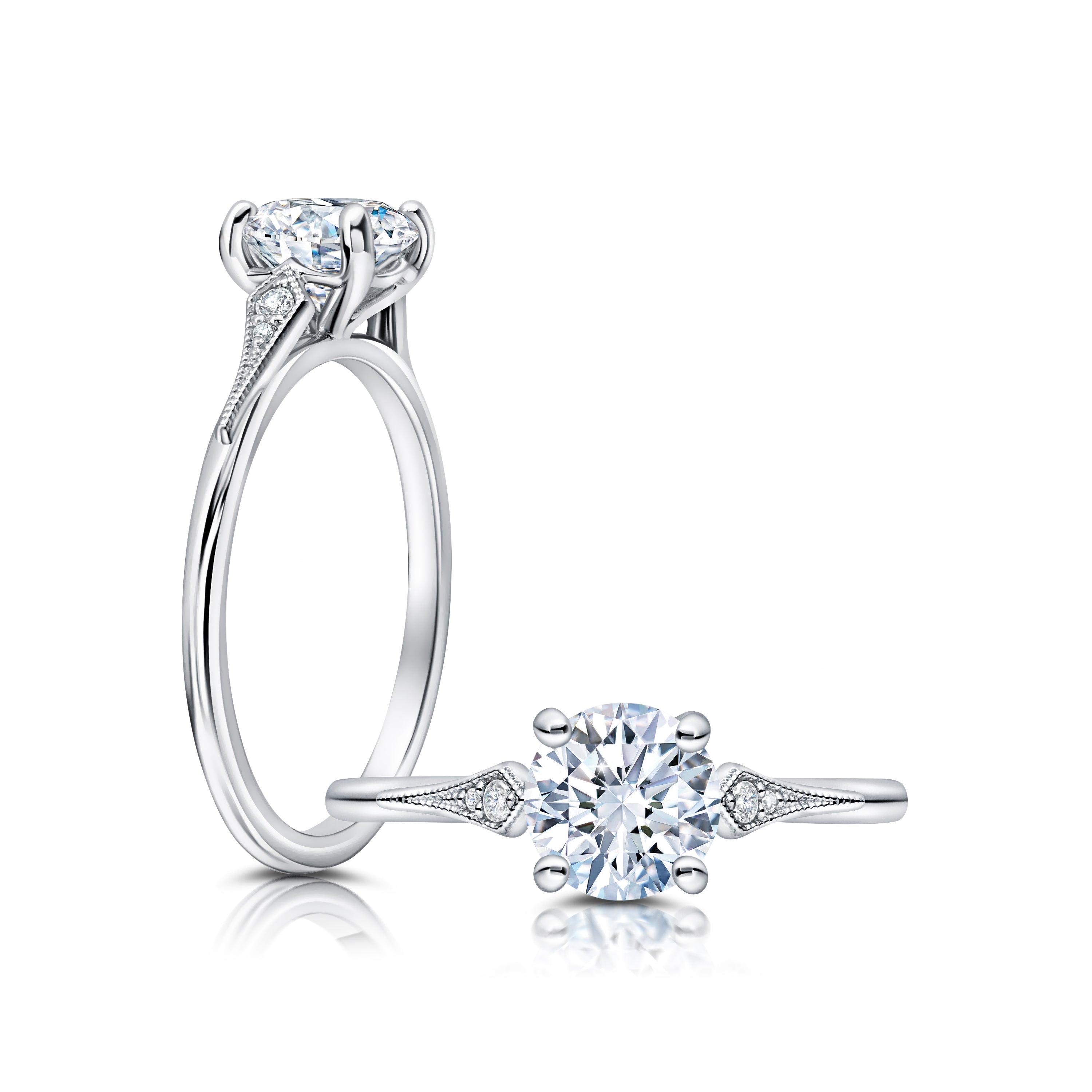 This radiant ring features a flower-shaped halo with a glowing round center WSM589_4DiaY