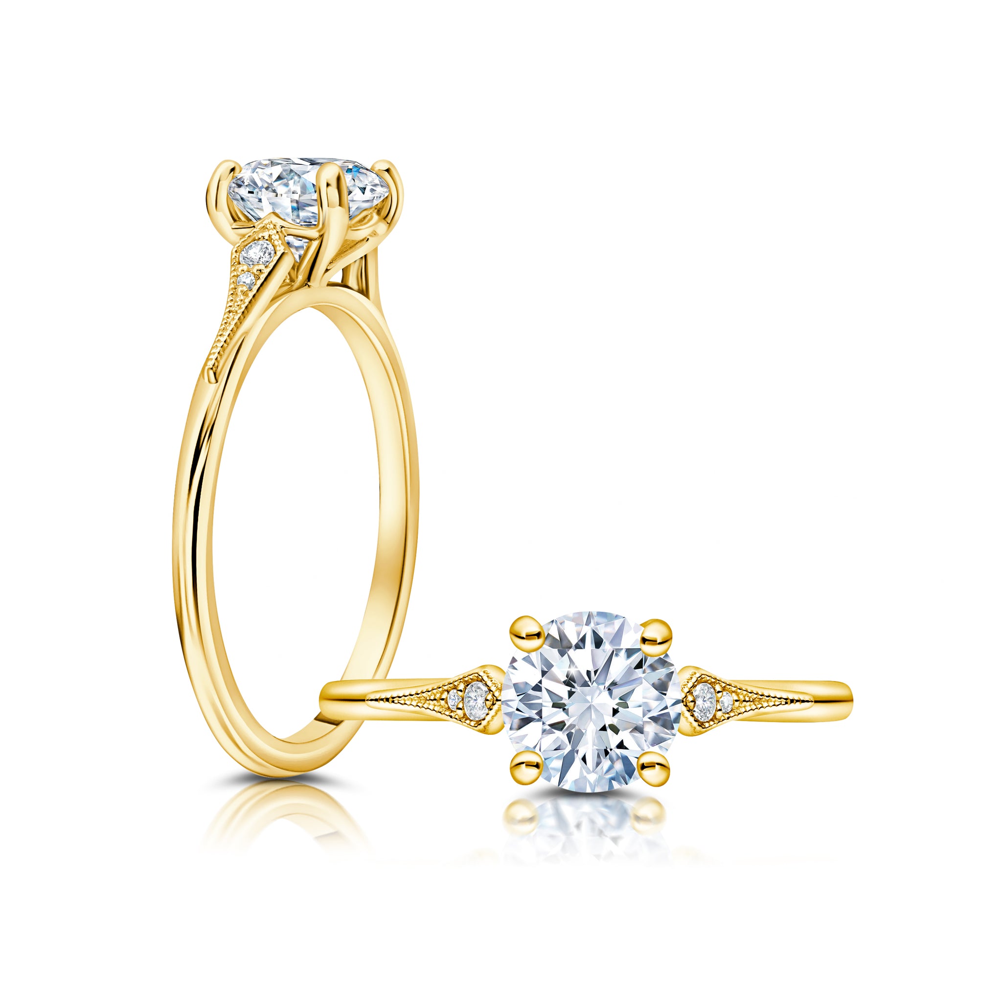 This romantic ring features a flower-shaped halo with a sparkling round center WSM589_4DiaW