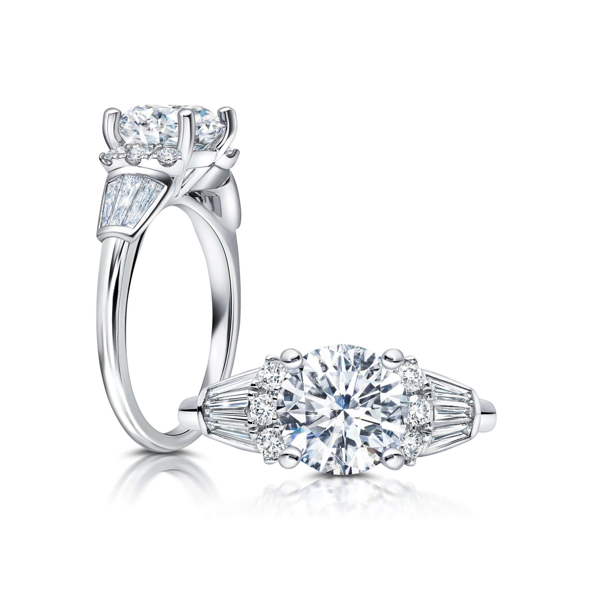 This stunning ring features a flower-shaped halo with a sparkling round center – WSM599_4DiaY