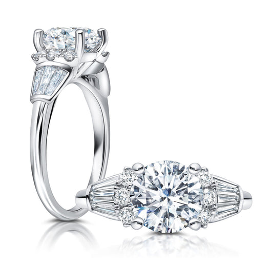 Peter Storm Peter adds a modern flair to this trapezoid three stone ring WSM599_4DiaW  WSM599_4DiaW