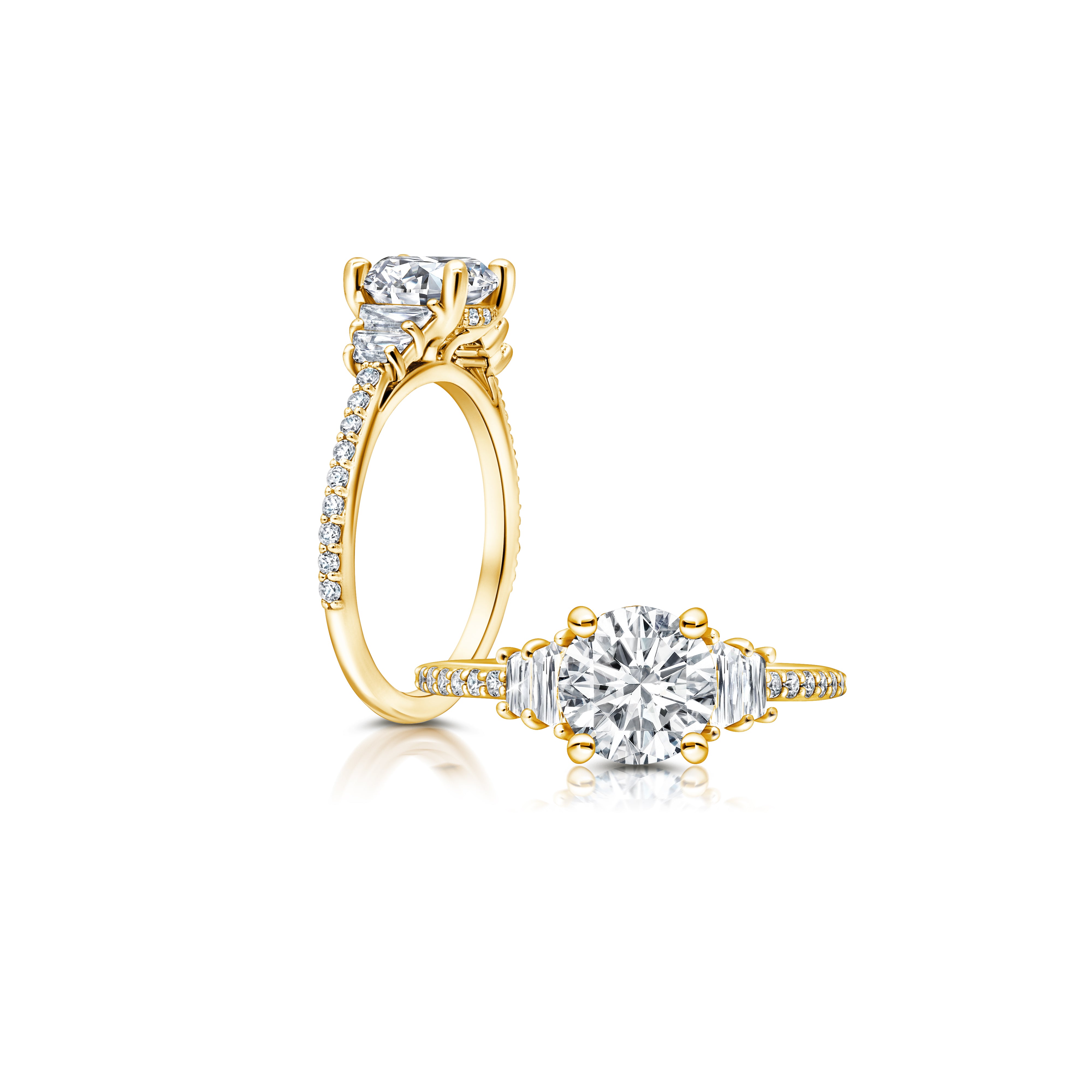 Peter adds a modern flair to this trapezoid three stone ring WSM611_4DiaW