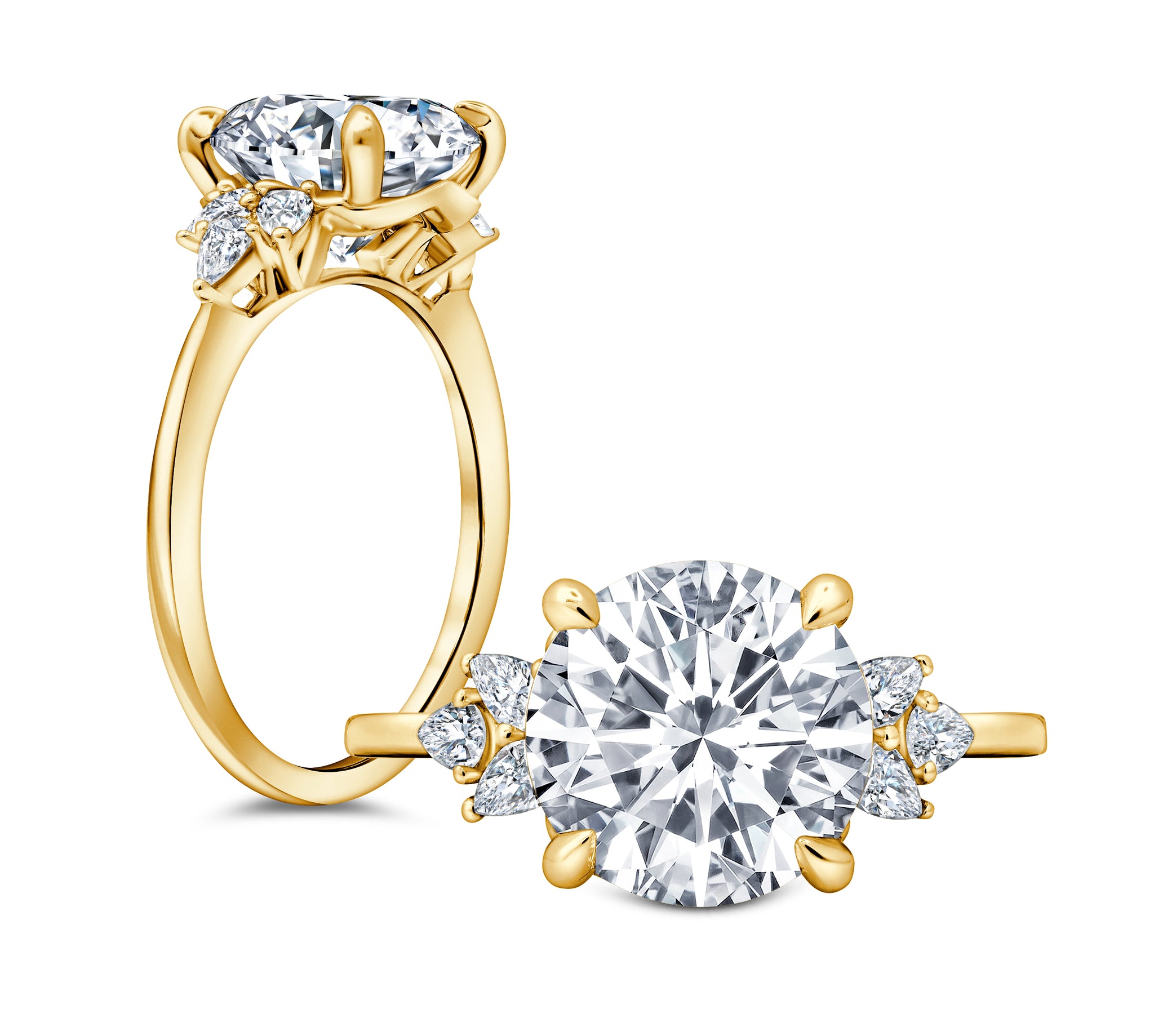 This radiant ring features a flower-shaped halo with a brilliant round center WSM617_4DiaY