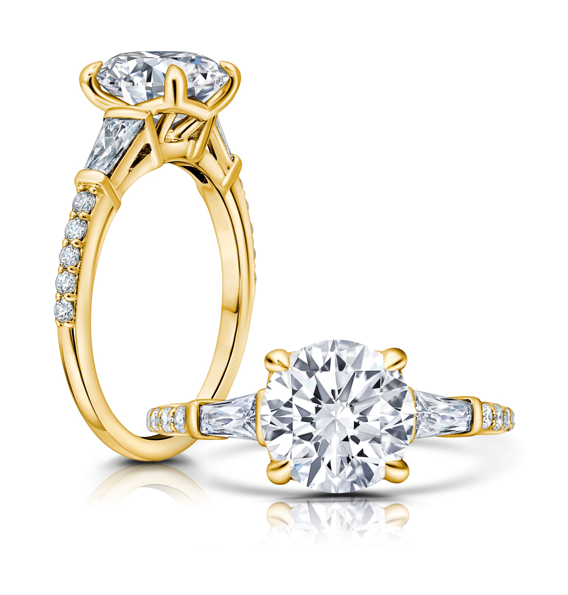 Peter adds a modern flair to this trapezoid three stone ring WSM649_4DiaW