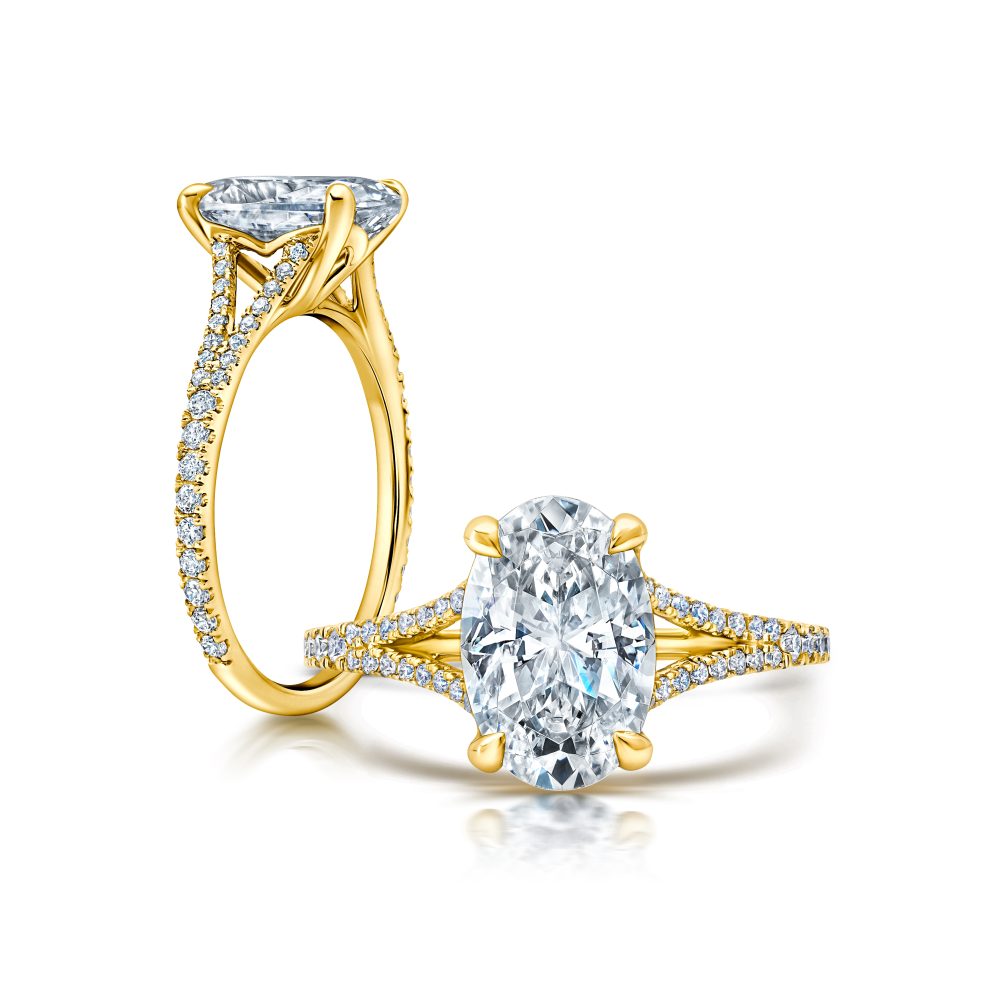Peter Storm This elegant ring features a flower-shaped halo with a sparkling round center WSM662_4DiaW  WSM662_4DIAW
