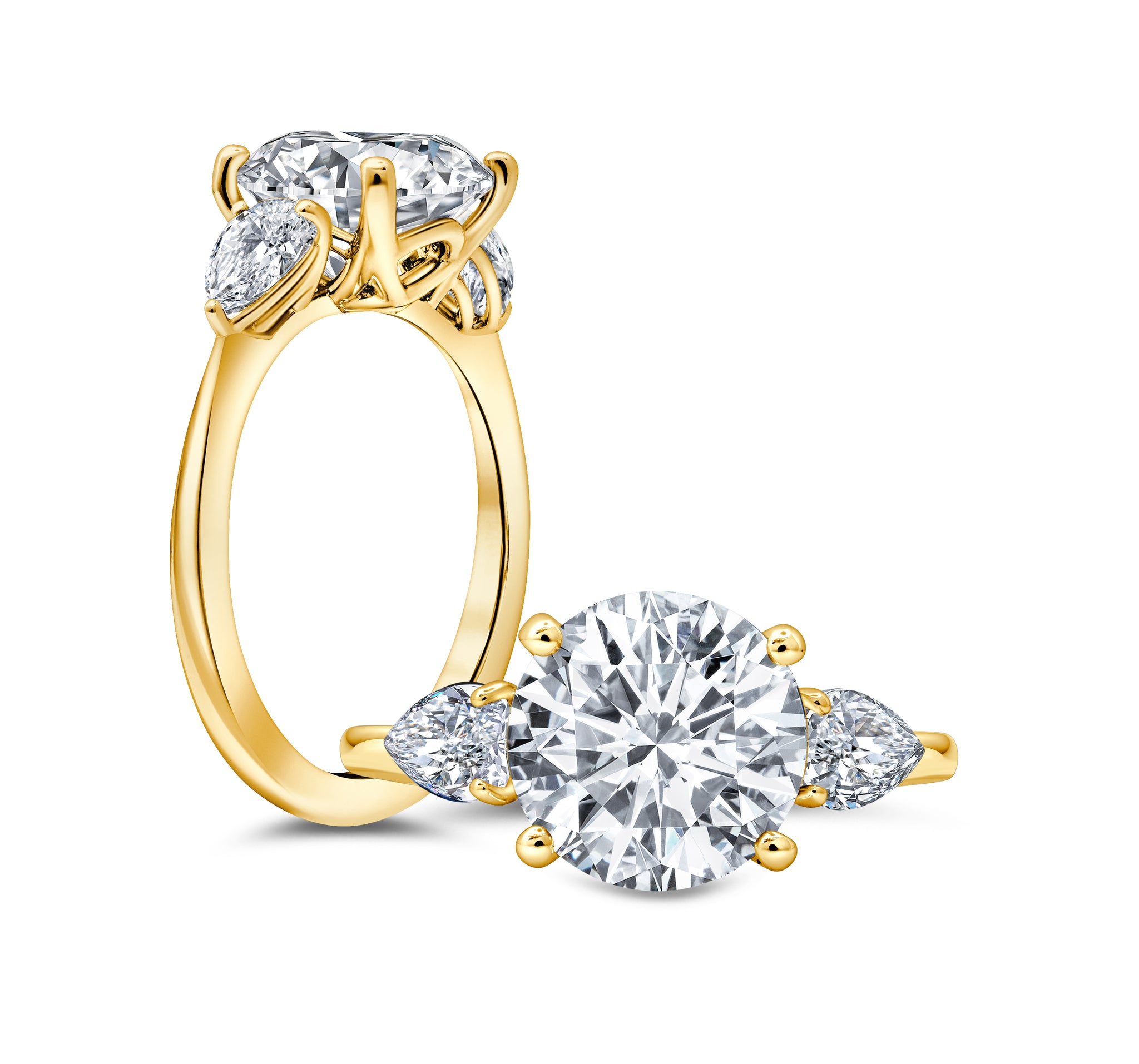 Peter adds a modern flair to this cluster three stone ring WSM670_4DiaW