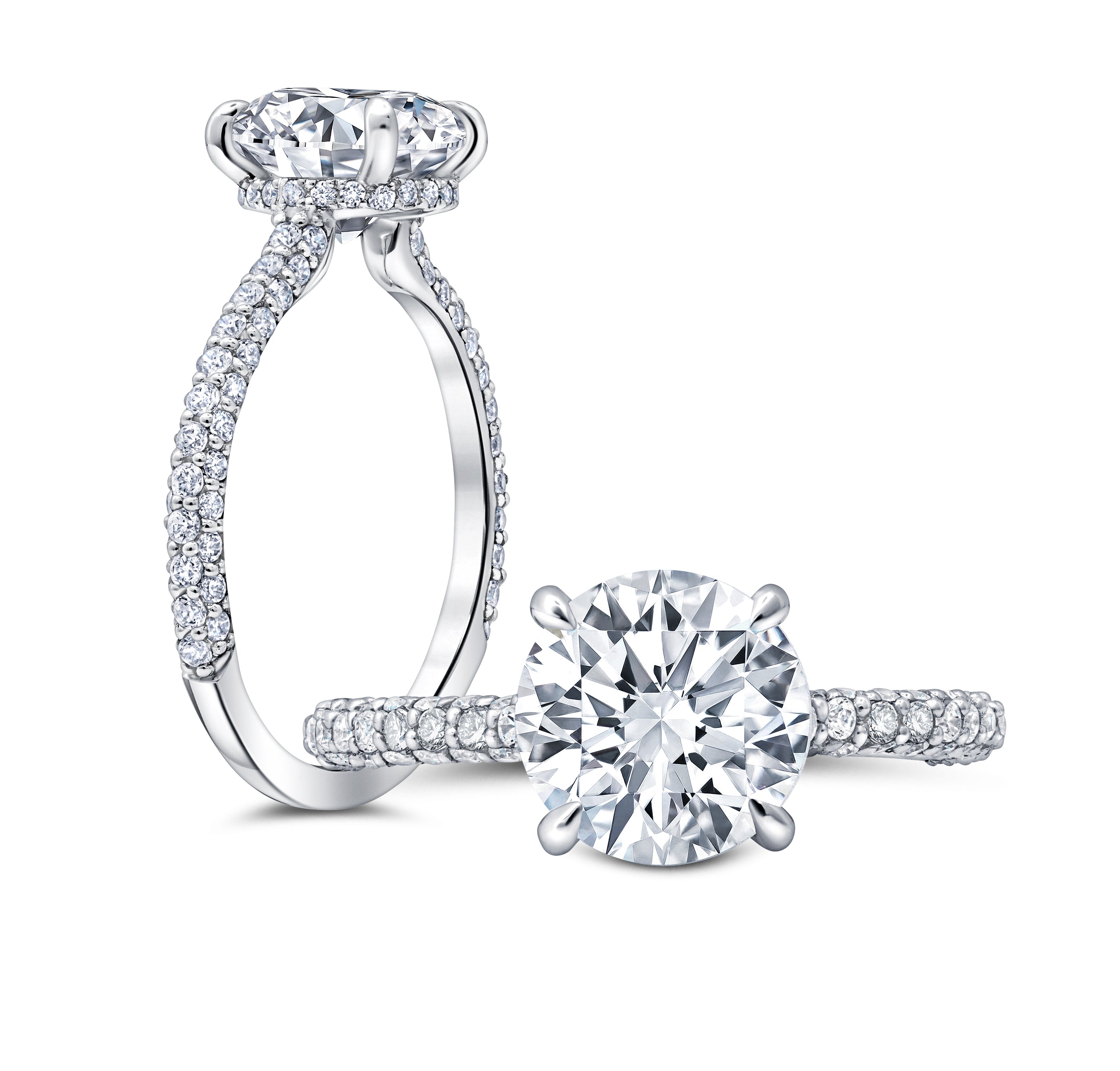 This radiant ring features a flower-shaped halo with a brilliant round center WSM673_4DiaY
