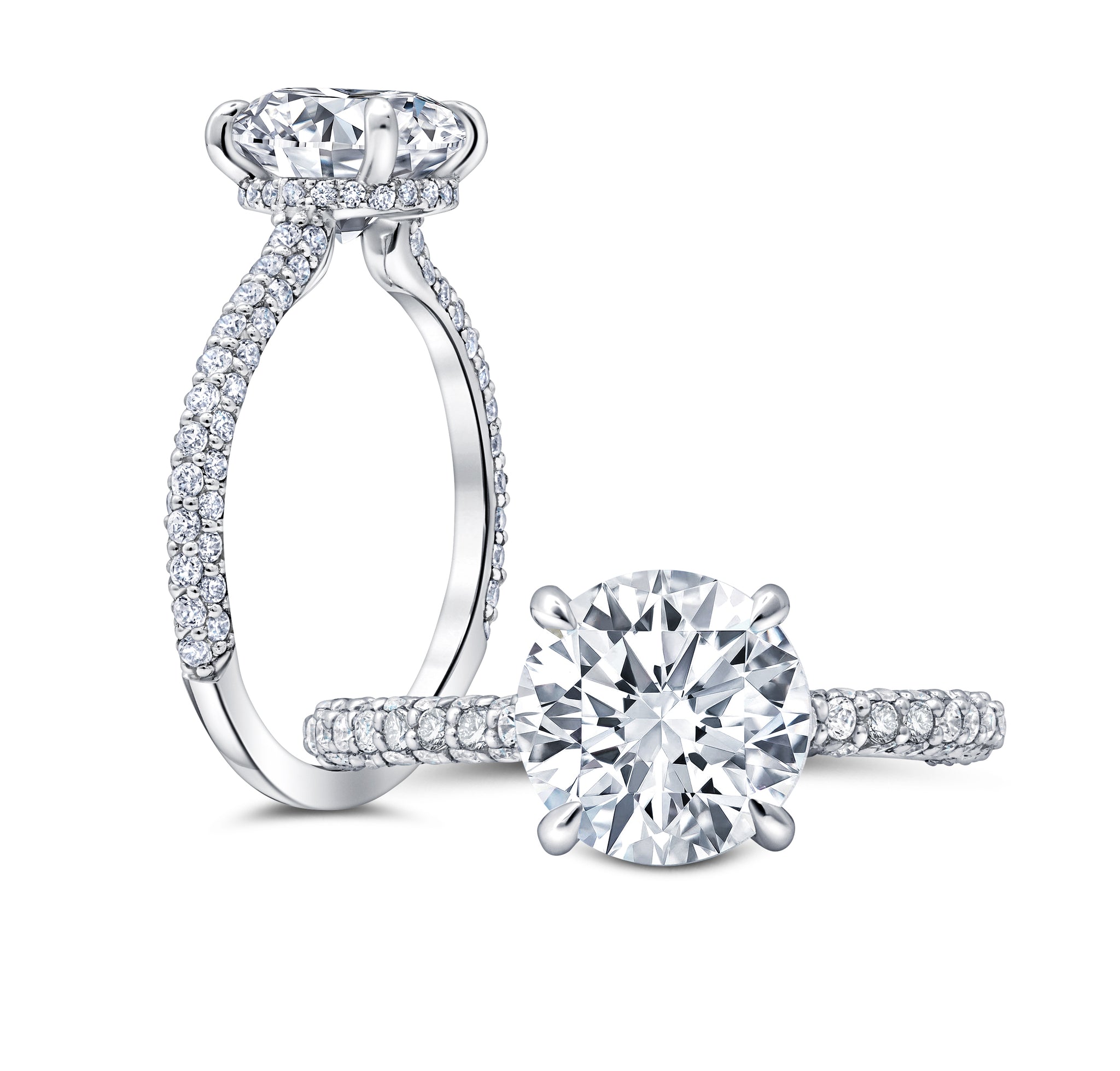 This radiant ring features a flower-shaped halo with a brilliant round center WSM673_4DiaY